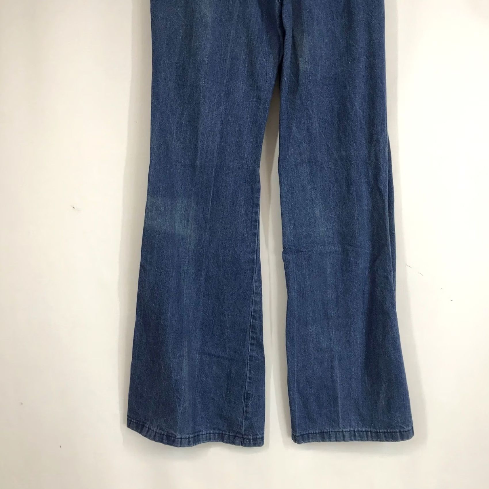 Bell VTG Rappers Bell Bottom Jeans 30x32 Mid Wash Zipper Front Flare Leg Womens Denim Pants Decade Retro 5-Pocket Size 30" / US 8 / IT 44 - 6 Thumbnail