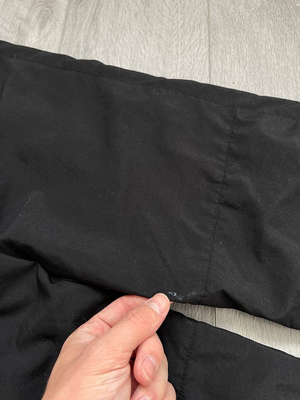 Nike × Streetwear × Vintage Vintage Nike Nylon Black Sweatpants Drill Y2K ACG TN Size US 32 / EU 48 - 14 Thumbnail