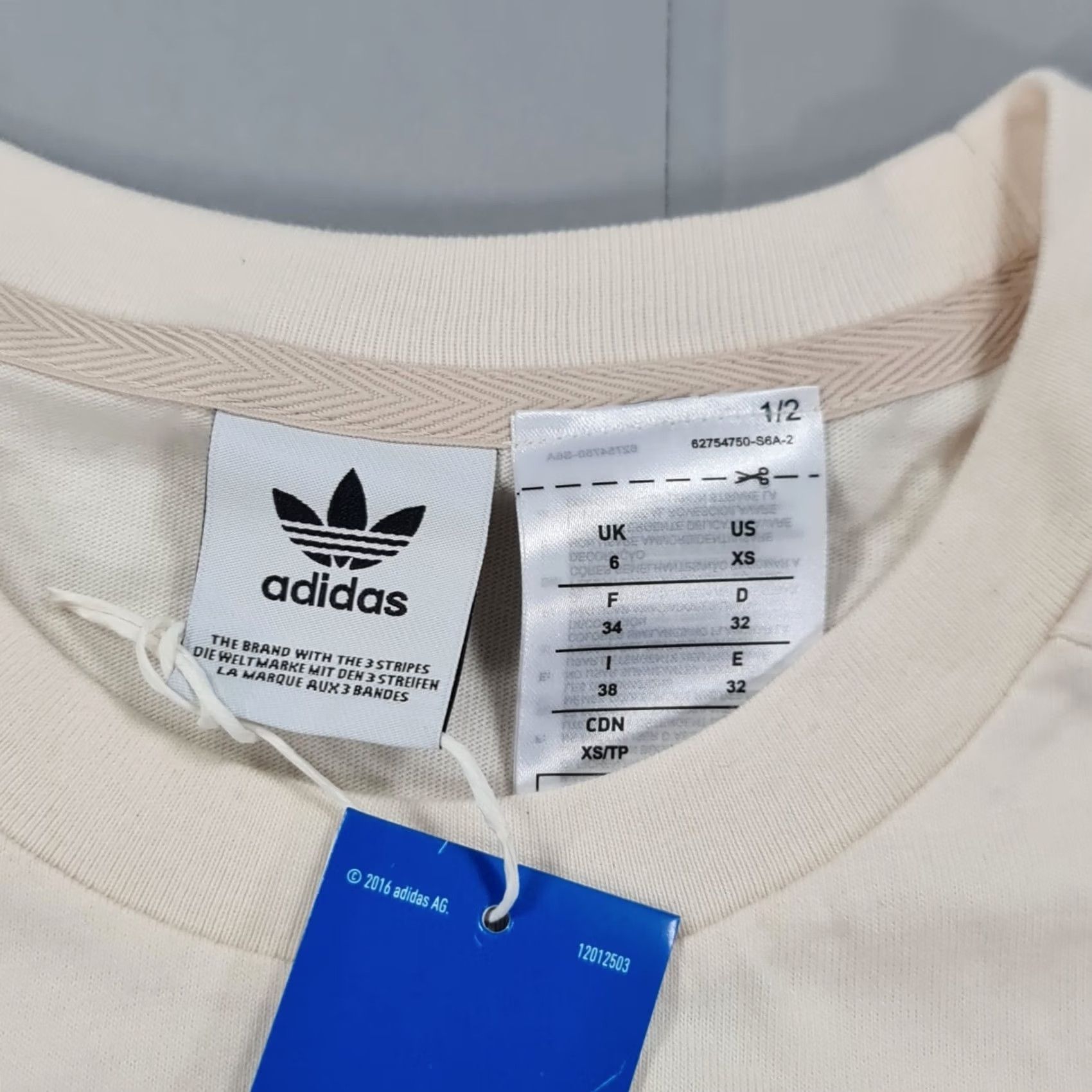 Adidas Adidas Womens T Shirt Ivory XS Oversized Loose Cotton Tee Studded Size XS / US 0-2 / IT 36-38 - 3 Thumbnail