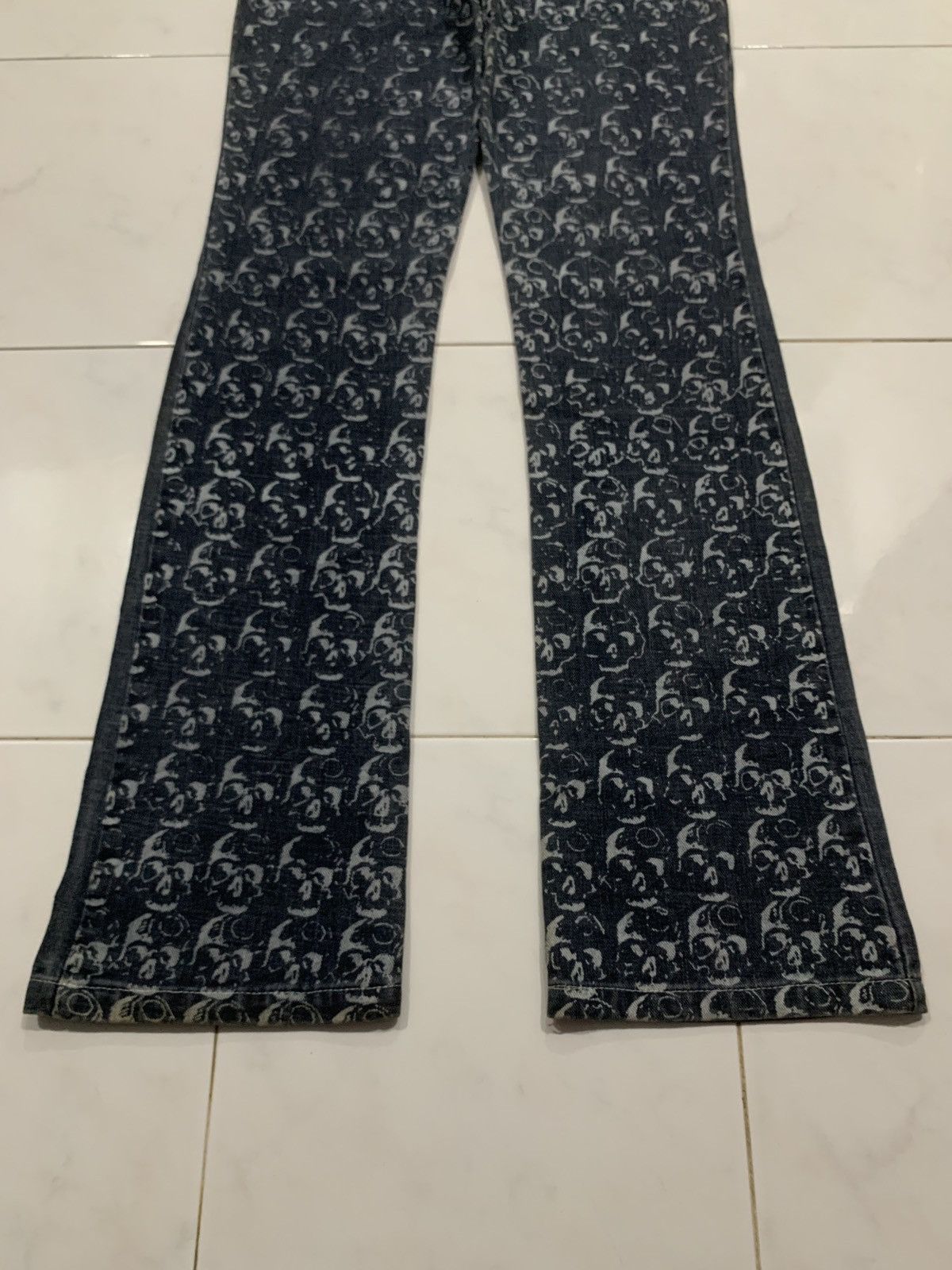 Japanese Brand Vintage Buddhist Punk Skull All Over Print Flared Jeans Size US 27 - 4 Thumbnail