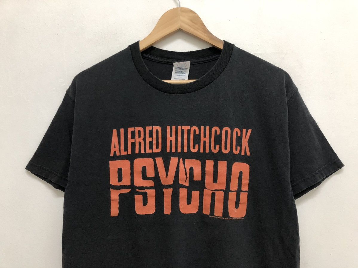 Delta × Vintage RARE 🔥 PSYCHO BY LEGENDARY ALFRED HITCHCOCK 🇺🇸 HORROR MOVIE Size US M / EU 48-50 / 2 - 3 Thumbnail