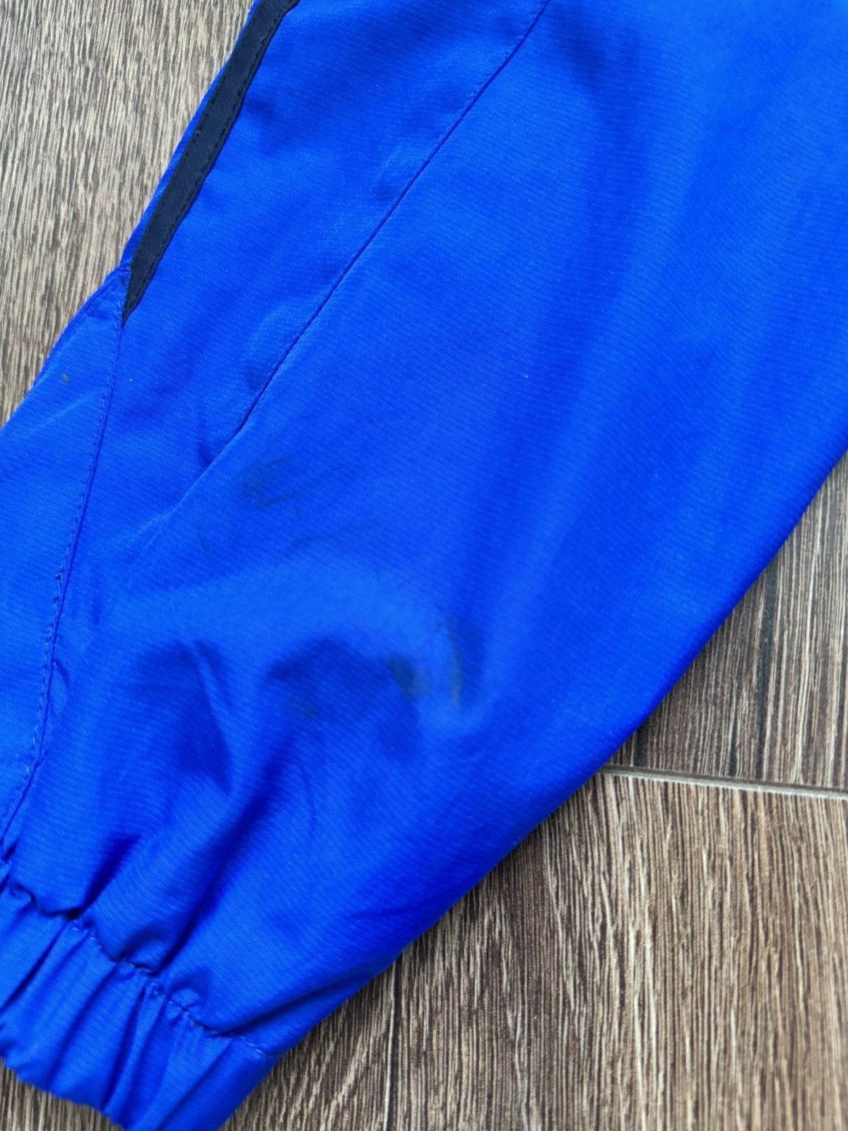 Umbro Vintage Men’s M Everton Training Football Soccer Light jacket Size US M / EU 48-50 / 2 - 8 Thumbnail