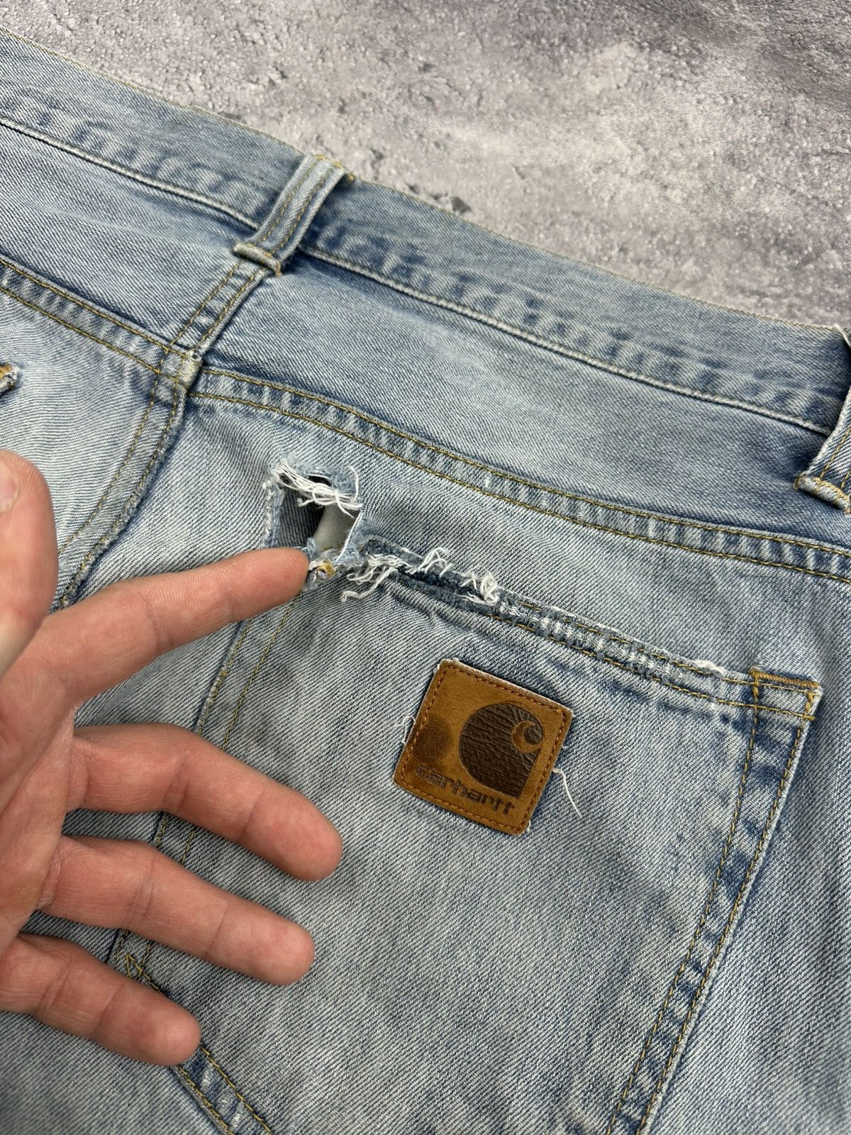 Carhartt Vintage Carhartt Thrashed Blue Crazy Faded Denim Jeans Y2K Size US 32 / EU 48 - 21 Thumbnail