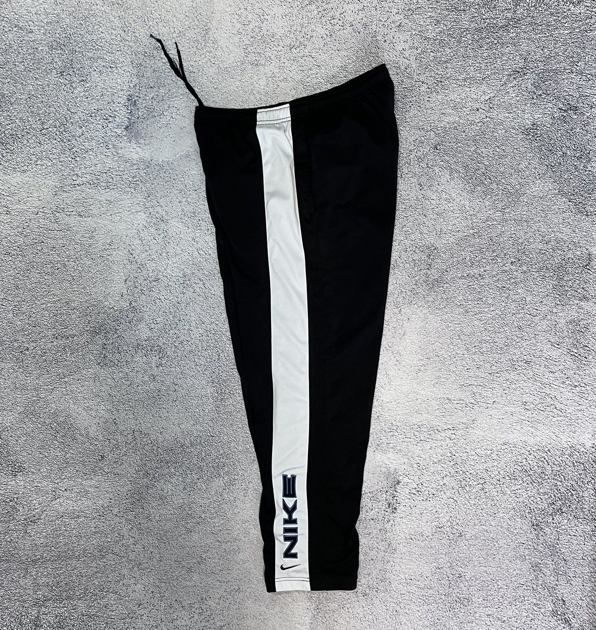 Nike Nike Men’s Pants Track Vintage Big Logo Black Size M Size US 32 / EU 48 - 7 Thumbnail