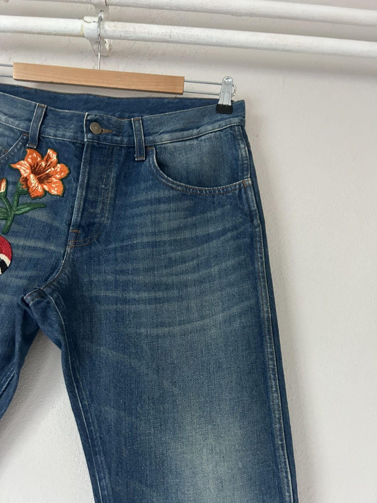 Gucci Gucci Denim Jeans with Snake & Flower Embroidery Size US 34 / EU 50 - 4 Thumbnail