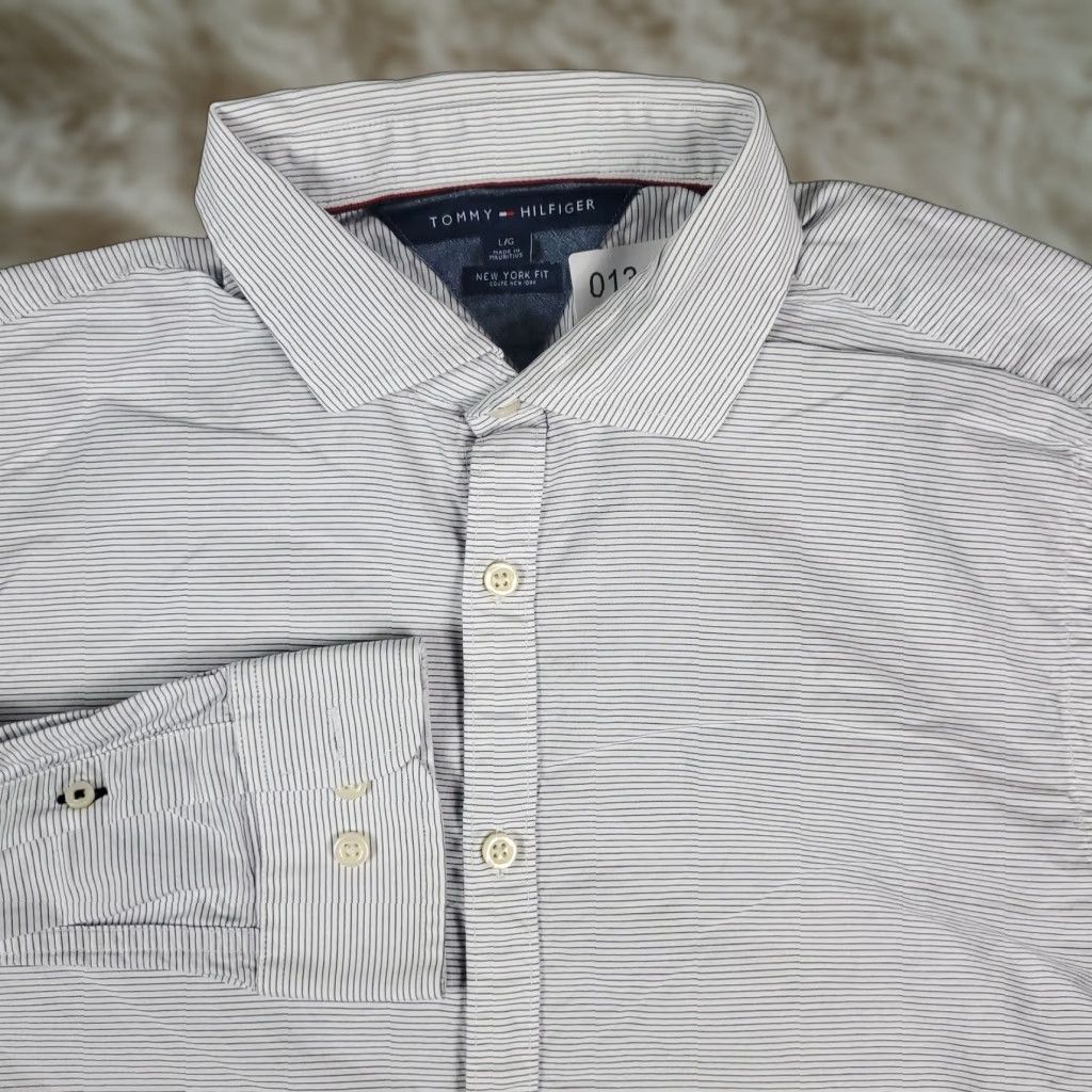 Tommy Hilfiger VINTAGE Tommy Hilfiger Men's Button Up Shirt Long Sleeve Collared Cotton Striped White Large Size US L / EU 52-54 / 3 - 1 Thumbnail