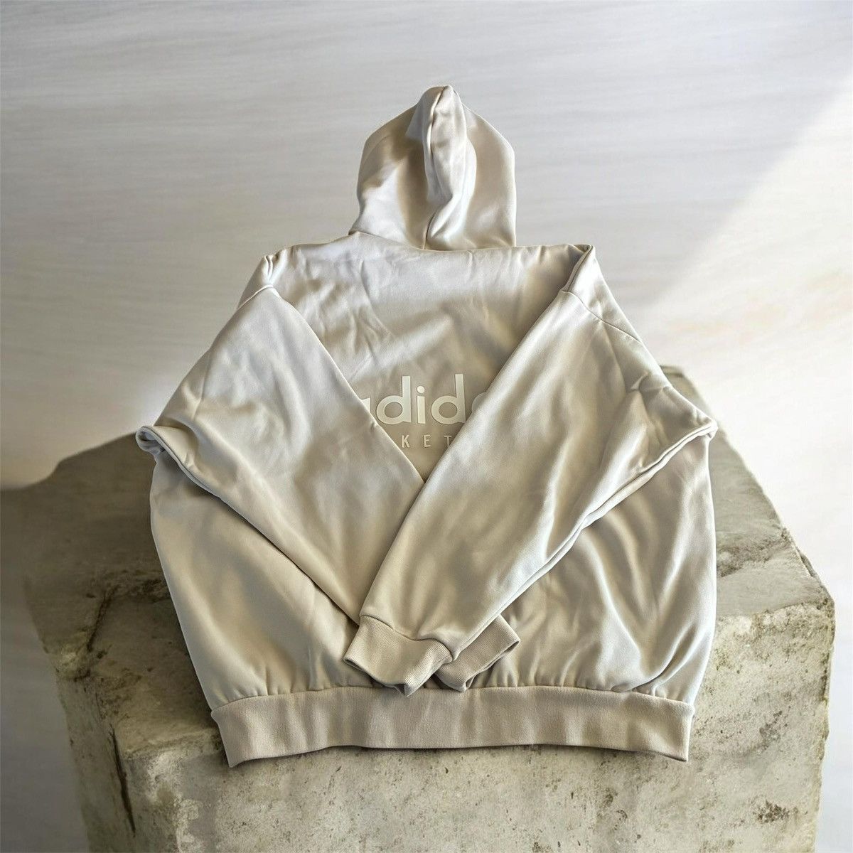 Adidas × Fear of God Fear of God Athletics x adidas Basketball FW22 SAMPLE Hoodie Size US L / EU 52-54 / 3 - 2 Thumbnail