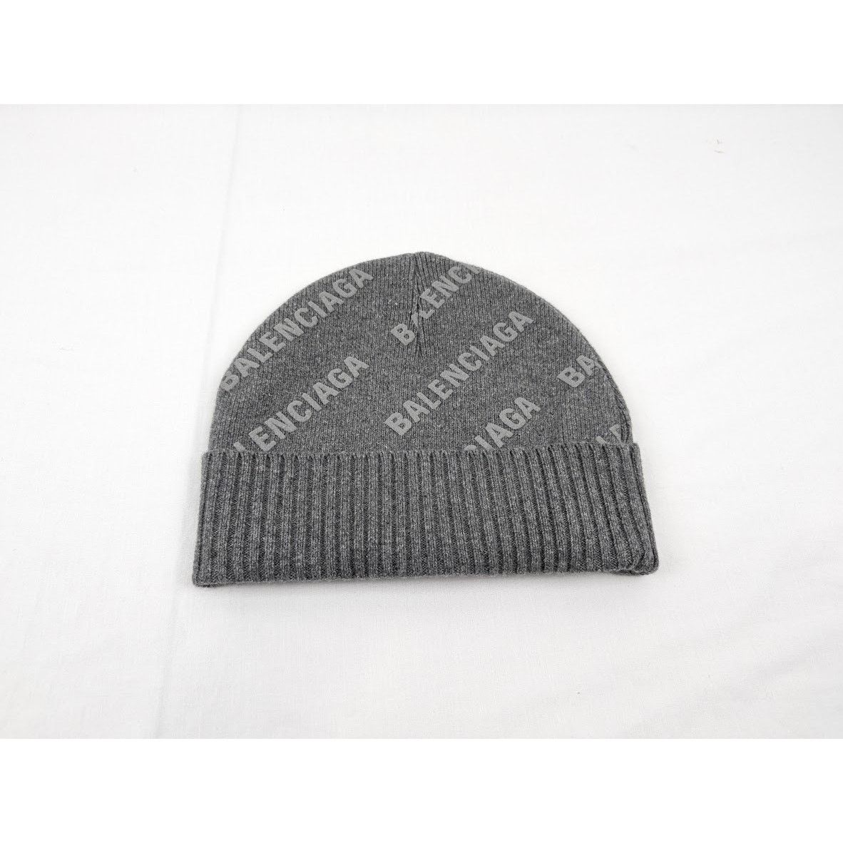 Balenciaga o1rshd1 Q:2/Size:OS/Unisex Cashmere Beanie Cap / Hat in Grey Size ONE SIZE - 6 Thumbnail