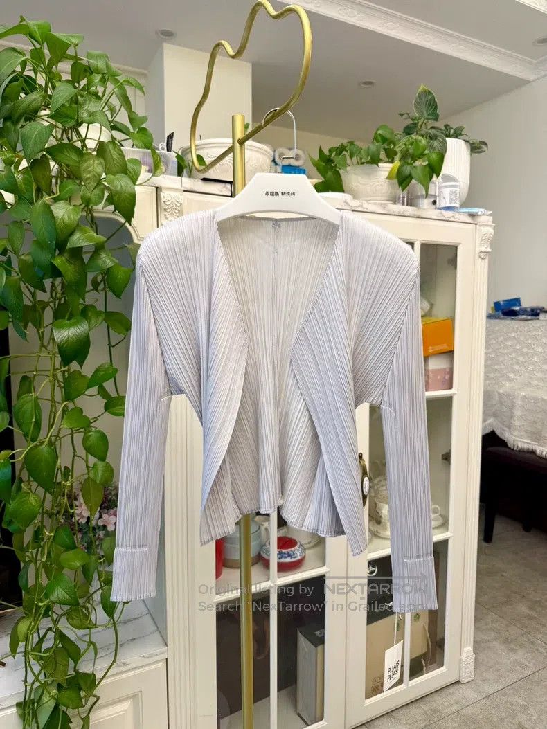 Issey Miyake Issey Miyake Basic Light Gray Cardigan Top Coat Size L / US 10 / IT 46 - 1 Thumbnail