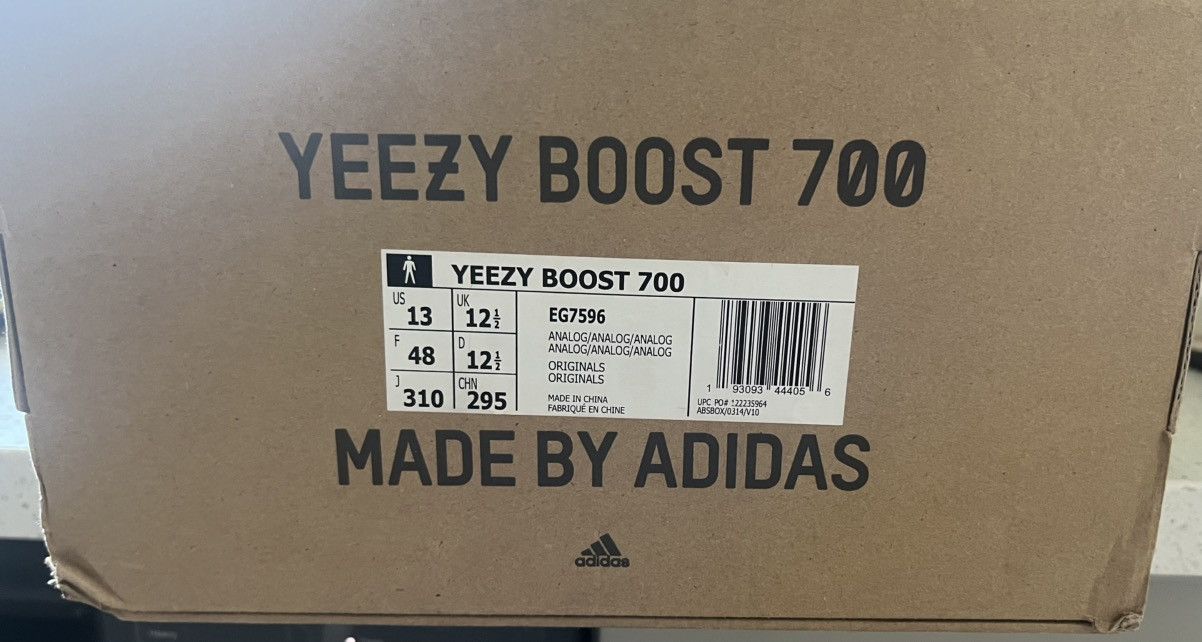 Adidas × Yeezy Yeezy Boost 700 ‘Analog’ Size US 13 / EU 46 - 7 Thumbnail