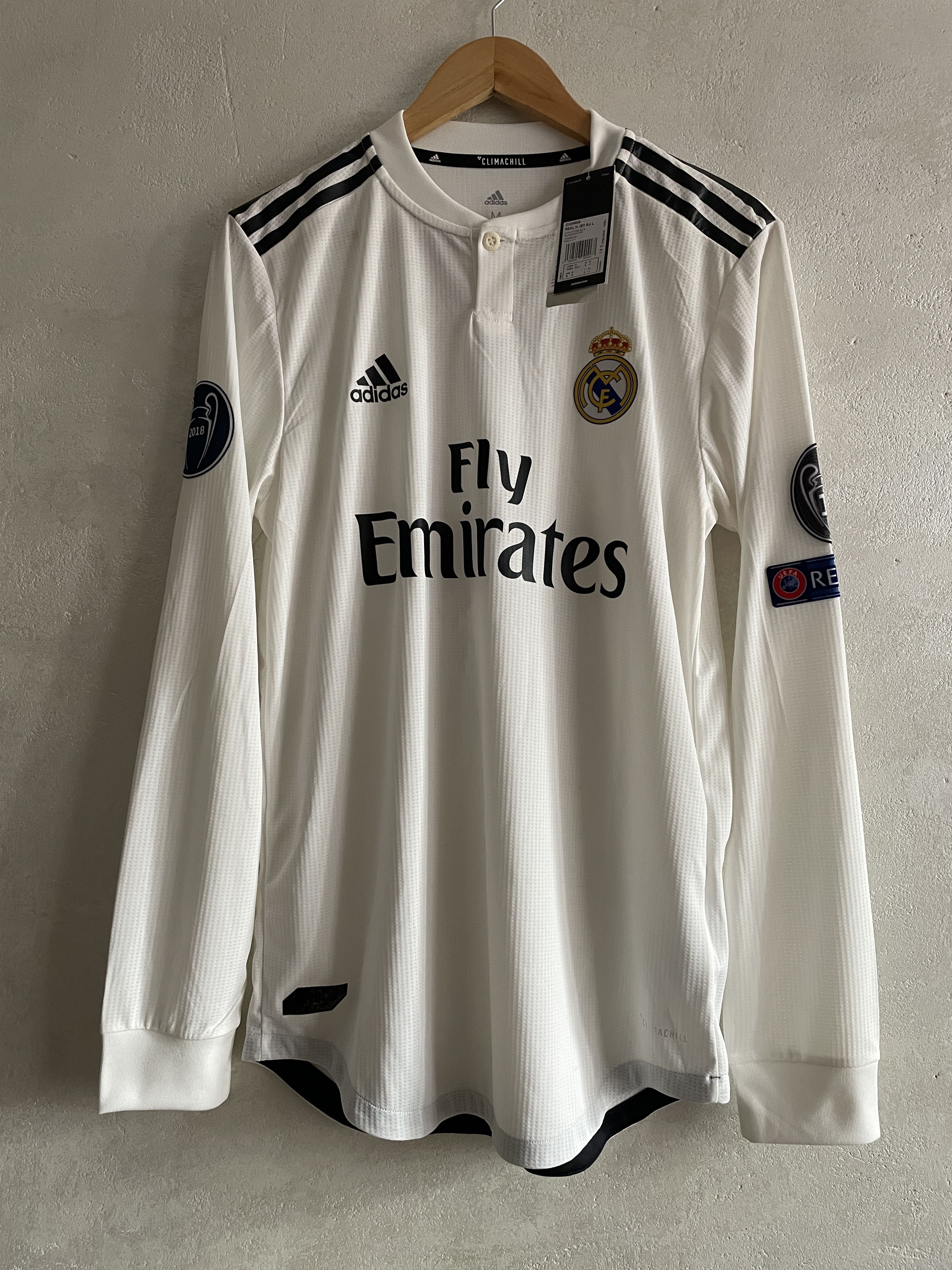 Adidas AUTHENTIC Real Madrid Home Kit 2018 2019 Soccer Jersey Size US M / EU 48-50 / 2 - 2 Thumbnail