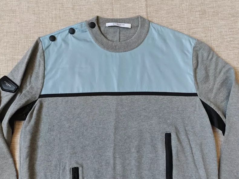 Givenchy Givenchy Men's Hoodie, Size US M / EU 48-50 / 2 - 5 Thumbnail