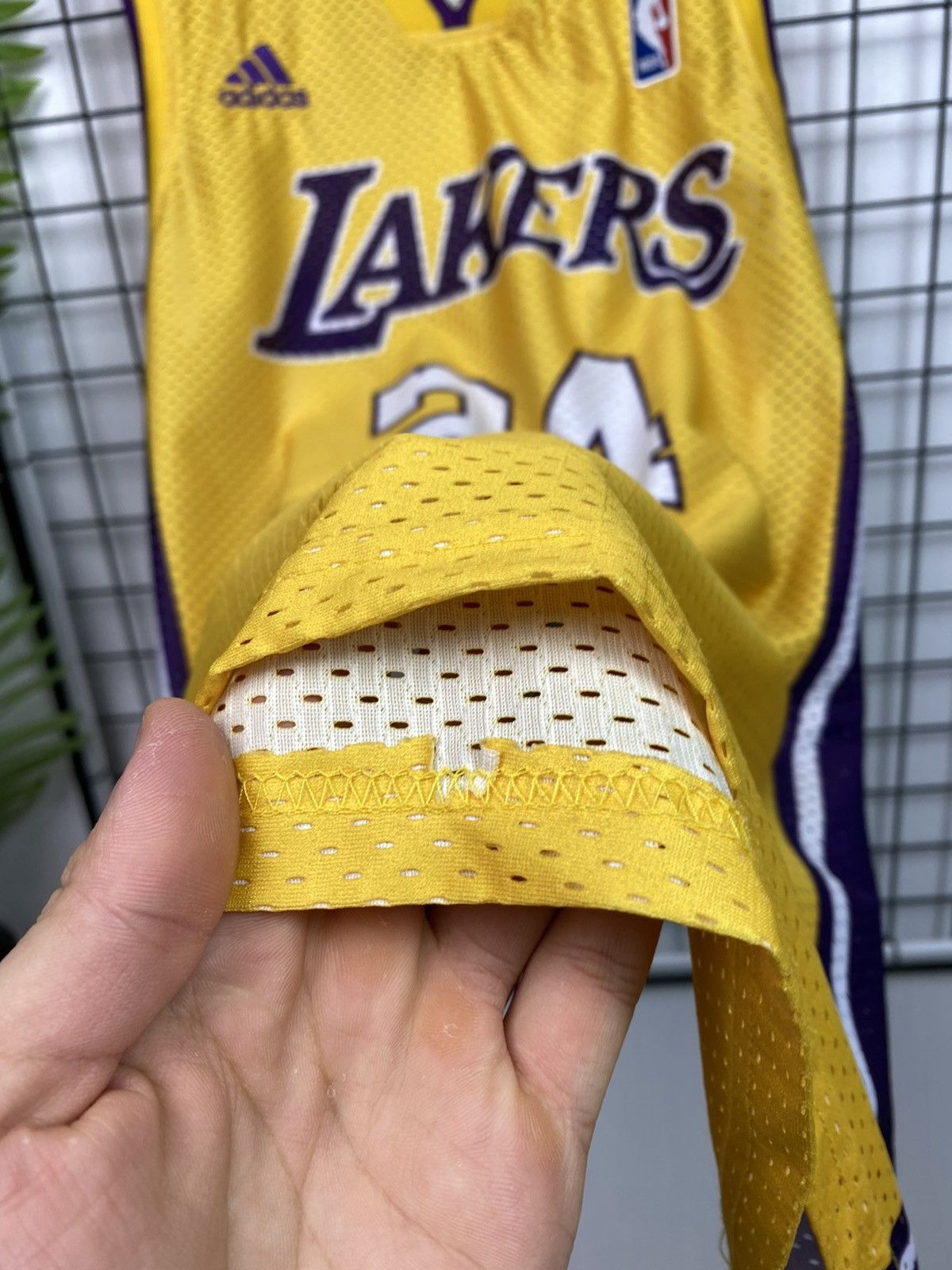 NBA Los Angeles Lakers #24 Kobe Bryant Jersey Yellow Men M Size US M / EU 48-50 / 2 - 9 Thumbnail