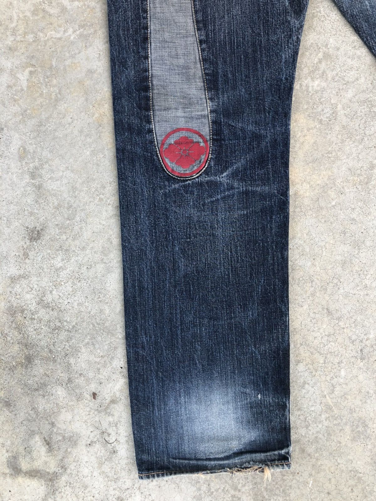Evisu Evisu Lot 5040 Sakura Daicock Selvedge Denim Distressed Size US 35 - 11 Thumbnail