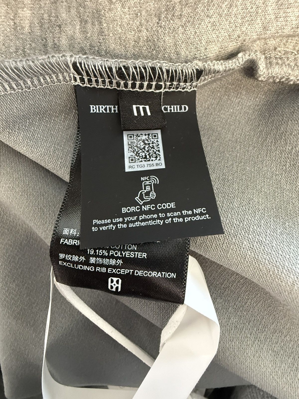 Birth of Royal Child Birth of Royal Child Flower Relief Hoodie Size US M / EU 48-50 / 2 - 4 Thumbnail