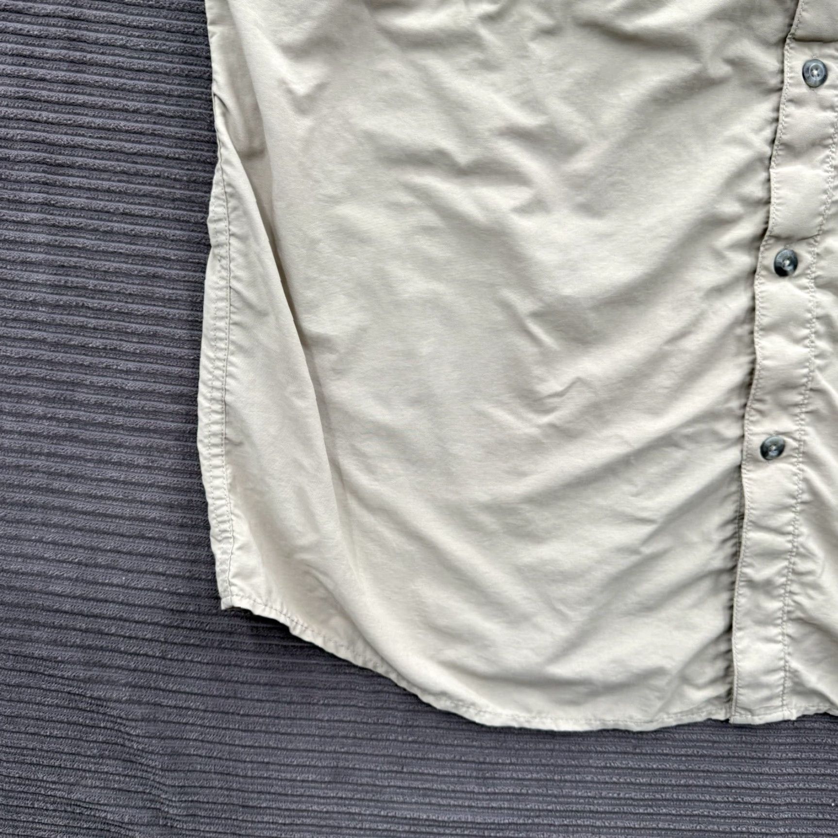 Vintage Magellan Shirt Men L Brown Nylon Relaxed Fit Vented Outdoor Pocketed Button-Up Size US L / EU 52-54 / 3 - 7 Thumbnail
