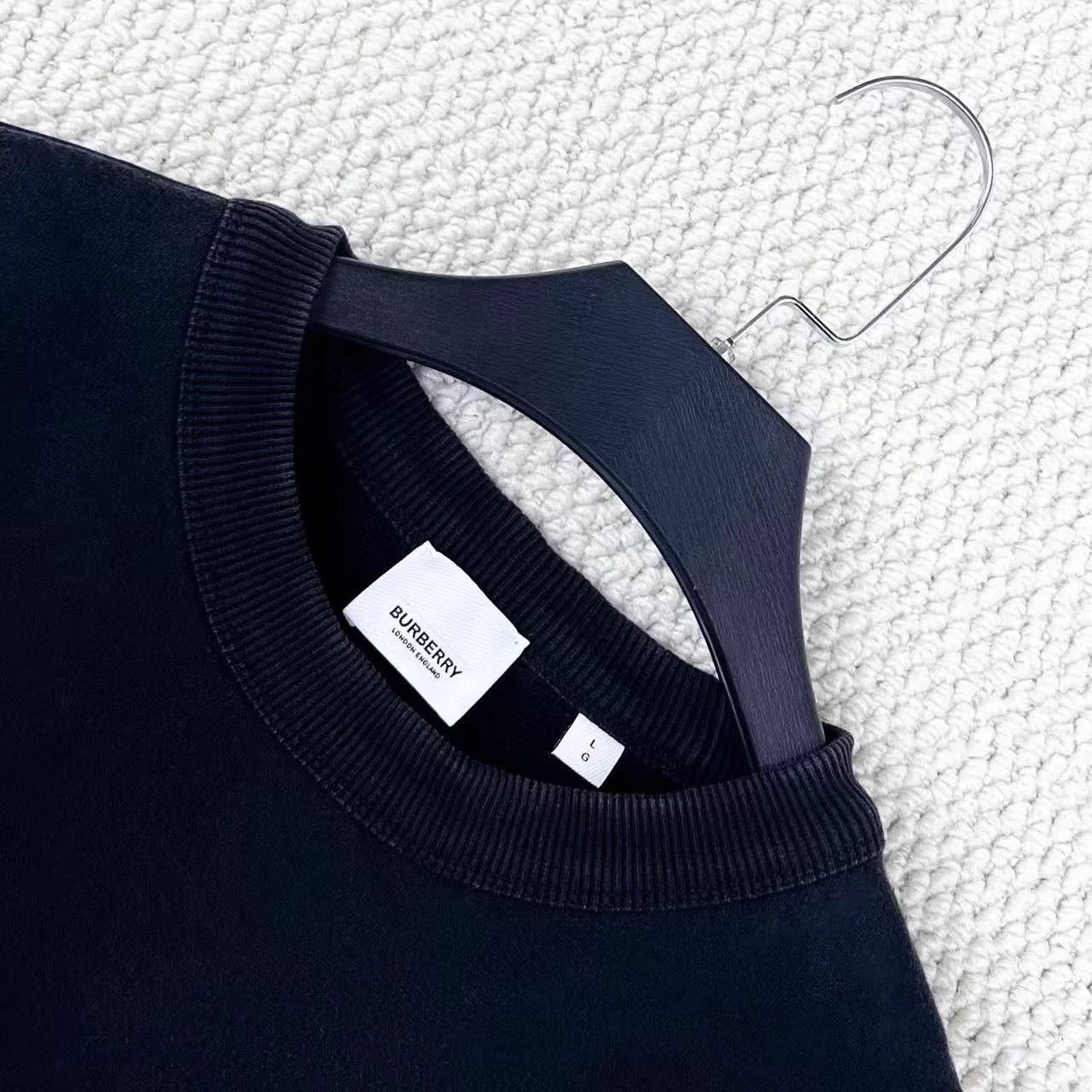 Burberry Burberry London Logo Black L Unisex Sweatshirt Size US L / EU 52-54 / 3 - 3 Thumbnail