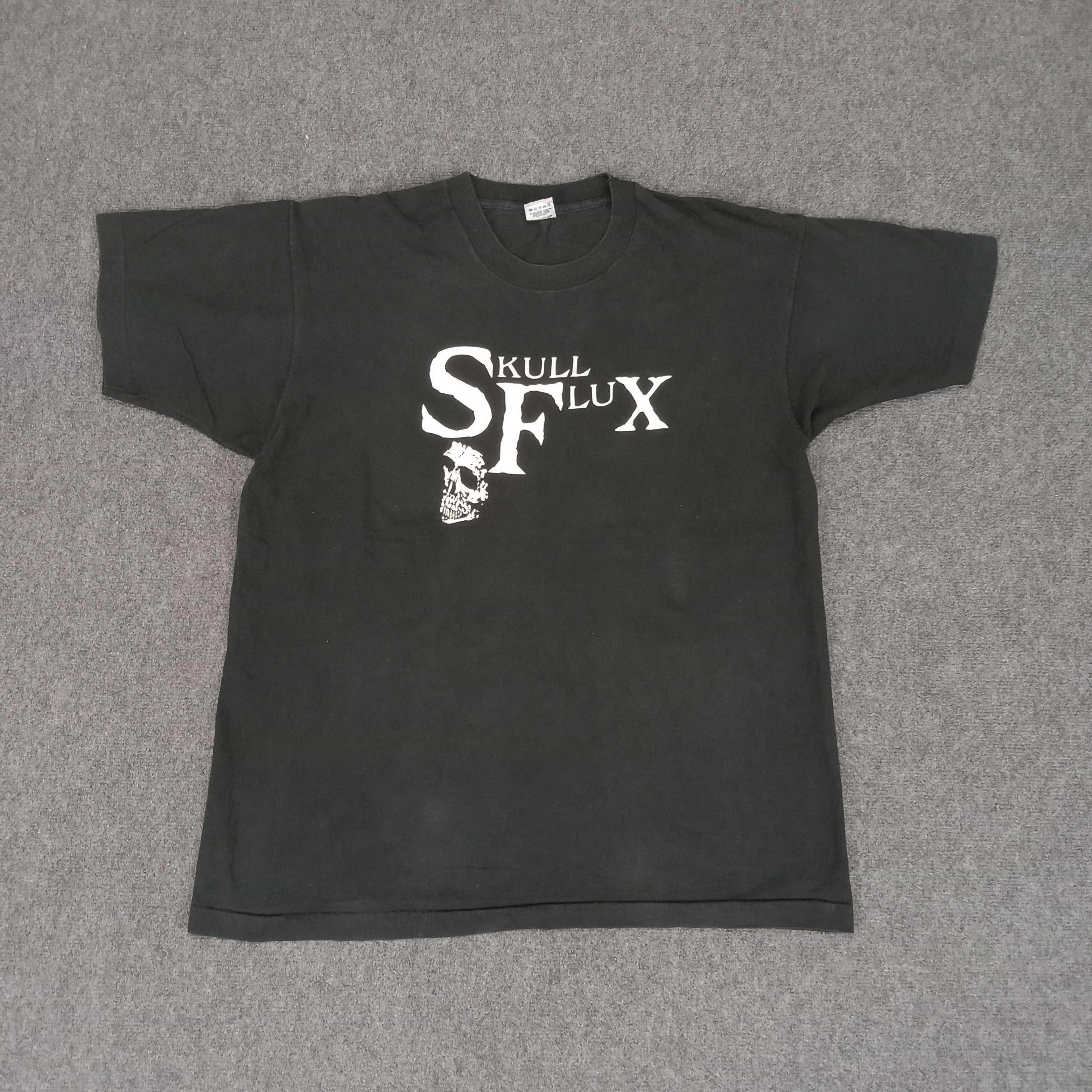 Band Tees × Vintage Vintage 90's Skull Flux Punk Rock Band Skull Art Tshirt Size US XL / EU 56 / 4 - 3 Thumbnail