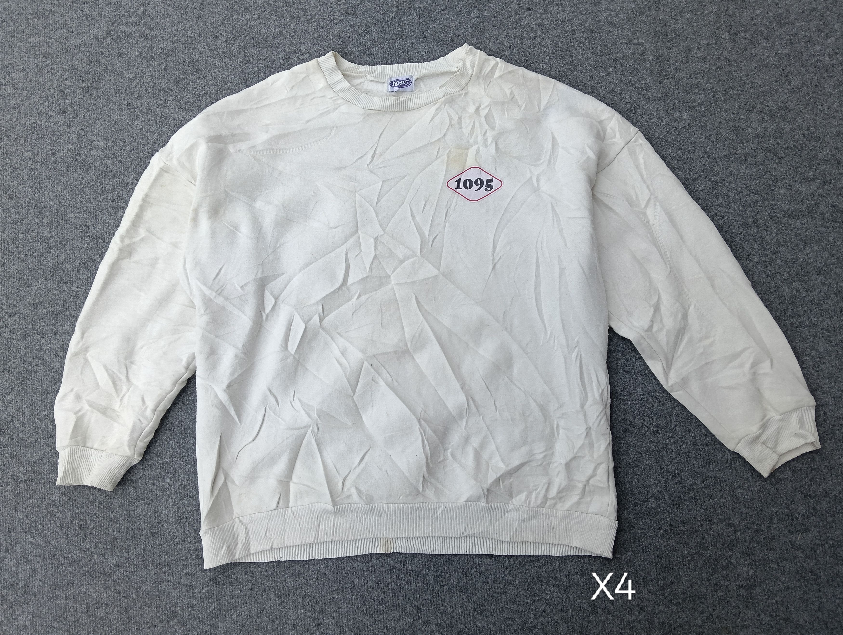 Anime RARE 🔥 1095 anime white sweatshirt. Size US L / EU 52-54 / 3 - 3 Thumbnail