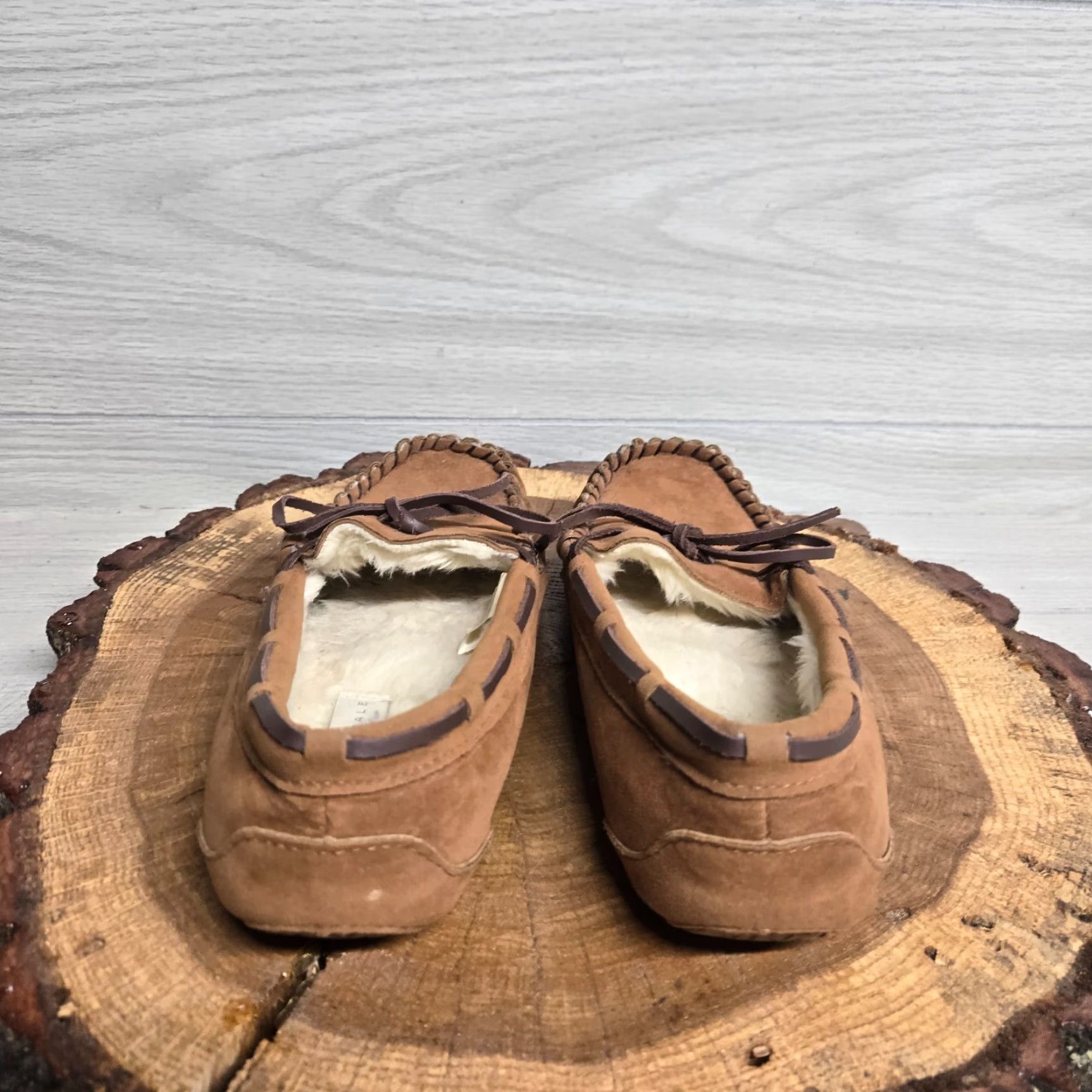 Vintage Aéropostale moccasins women’s Size 8 Faux Fur Lined Never Worn Tan Slippers Size ONE SIZE - 4 Thumbnail