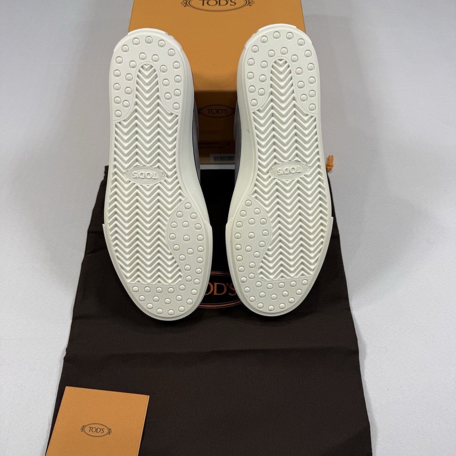 Tod's Tod’s Sneaker Size 8UK/9.5US New W/ Receipt & Box MSRP $745 Size US 9.5 / EU 42-43 - 6 Thumbnail