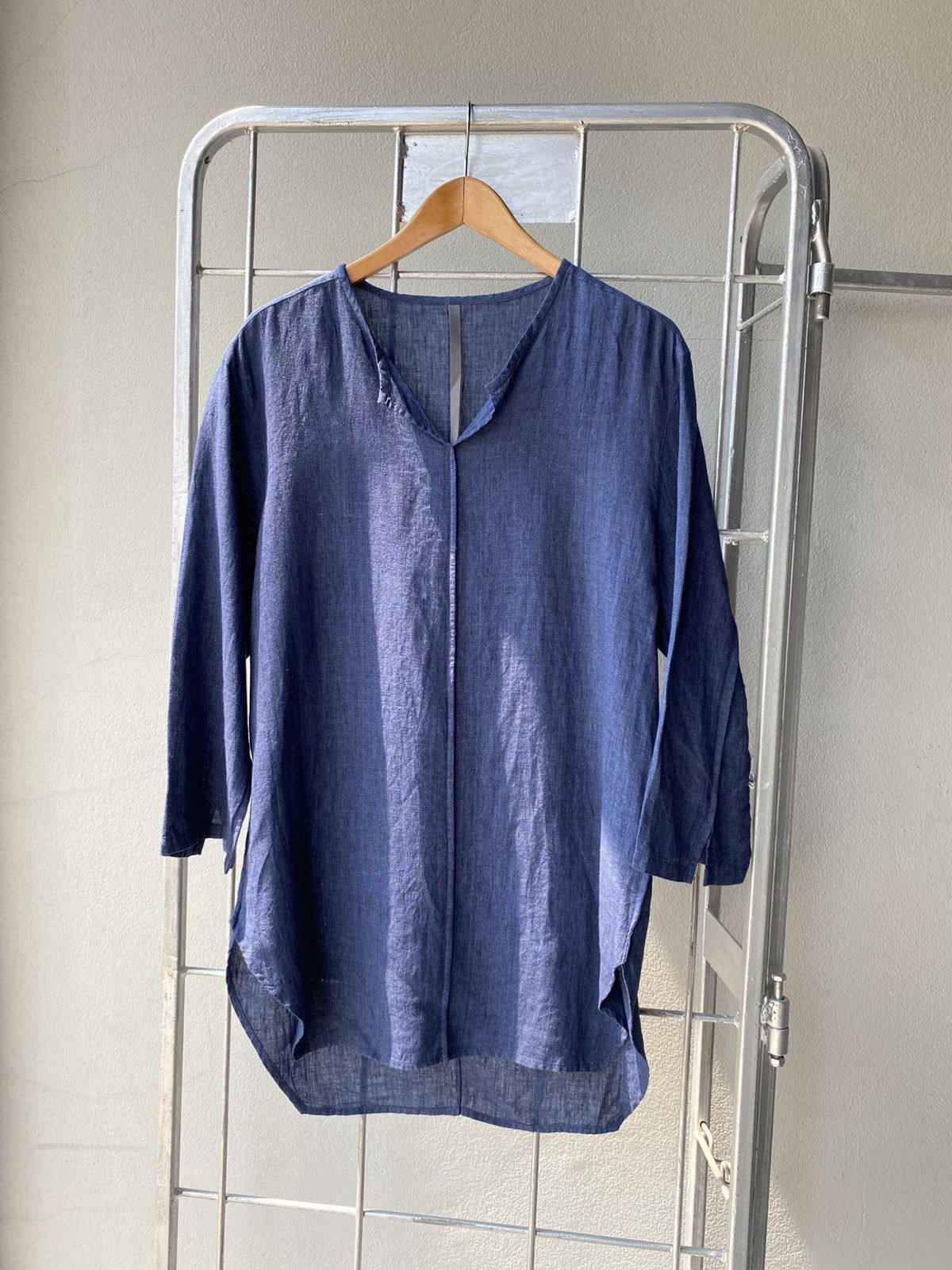Kazuyuki Kumagai Attachment KAZUYUKI KUMAGAI (ATTACHMENT) Indigo V-Neck Tunic Size US M / EU 48-50 / 2 - 12 Thumbnail