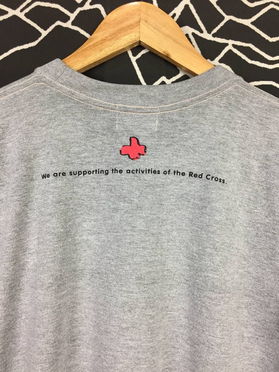 Japanese Brand × Vintage Vtg 90s Jentle For The Red Cross Single Stitch Tee Size US M / EU 48-50 / 2 - 8 Thumbnail