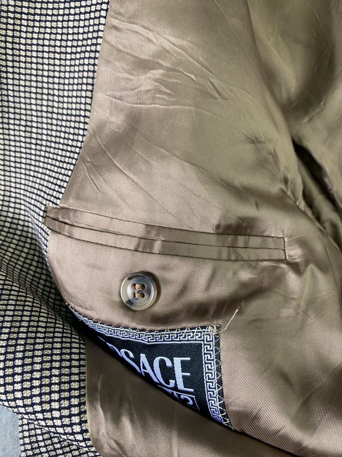 Versace Rare Vintage 90s Versace Classic V2 Checkered Blazer Size US M / EU 48-50 / 2 - 13 Thumbnail