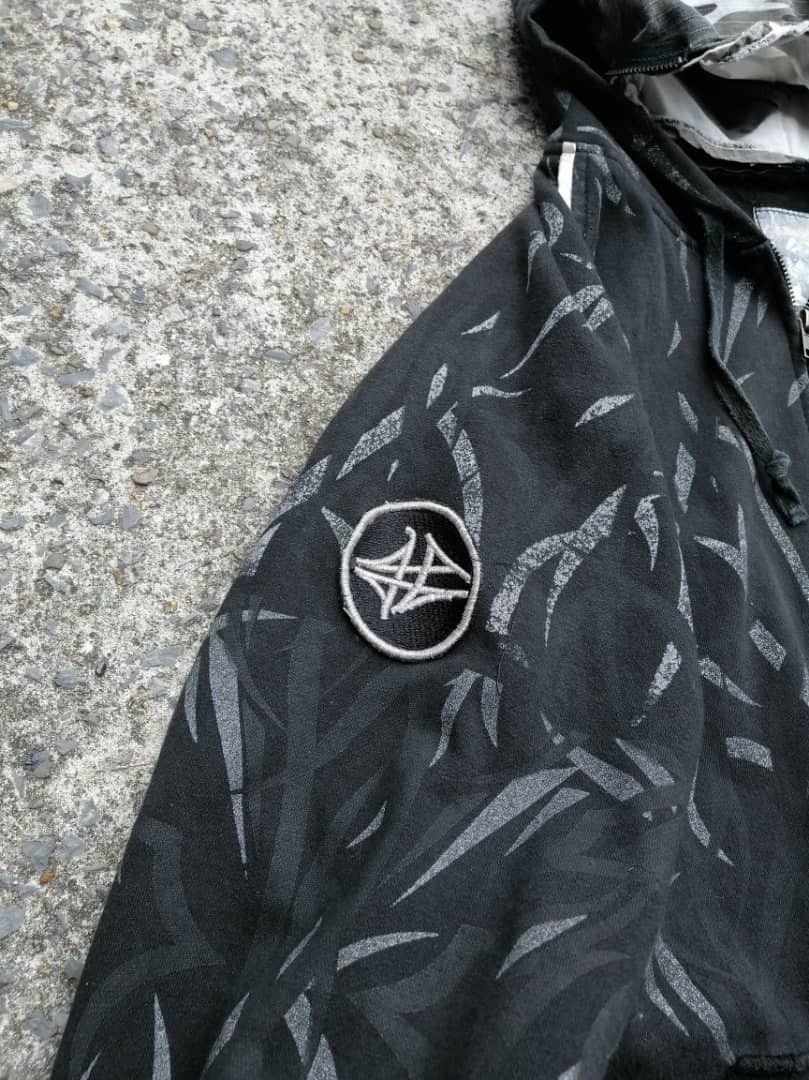 Hypebeast Alienegra Balaclava Mask Allover Print Zipper Hoodie Size US M / EU 48-50 / 2 - 19 Thumbnail