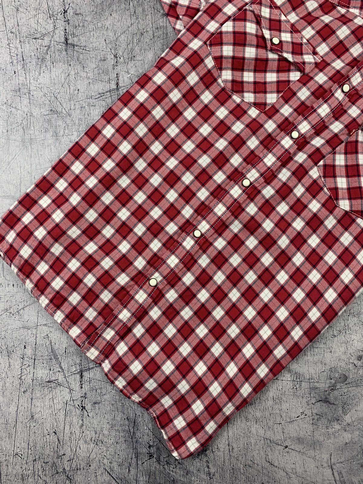 Levi's Levis Shirt Short Sleeve Mens Size XL Red Style Western 90’s Size US XL / EU 56 / 4 - 3 Thumbnail