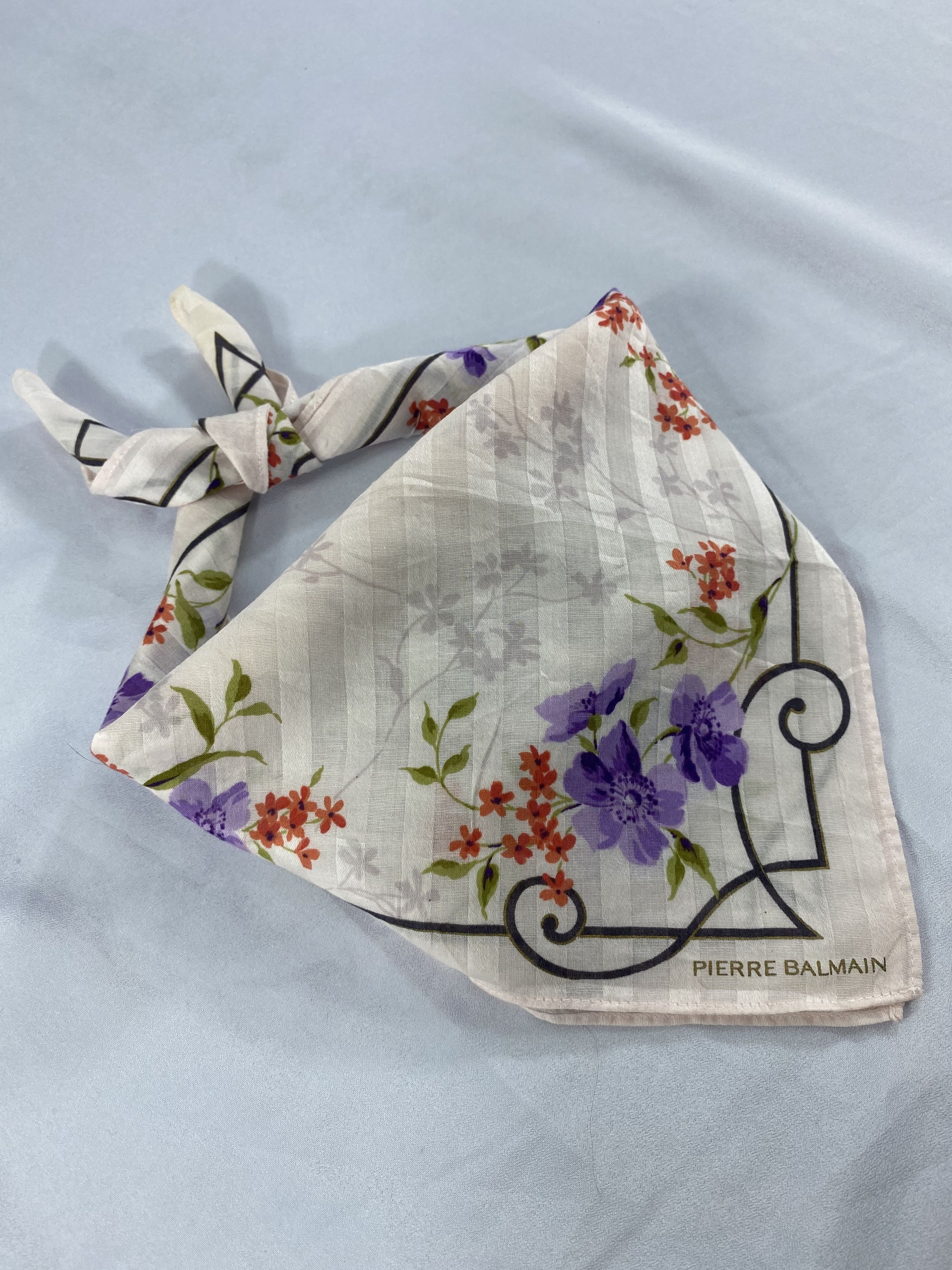 Pierre Balmain Pierre Balmain Handkerchief / Bandana / Neckerchief Size ONE SIZE - 1 Thumbnail