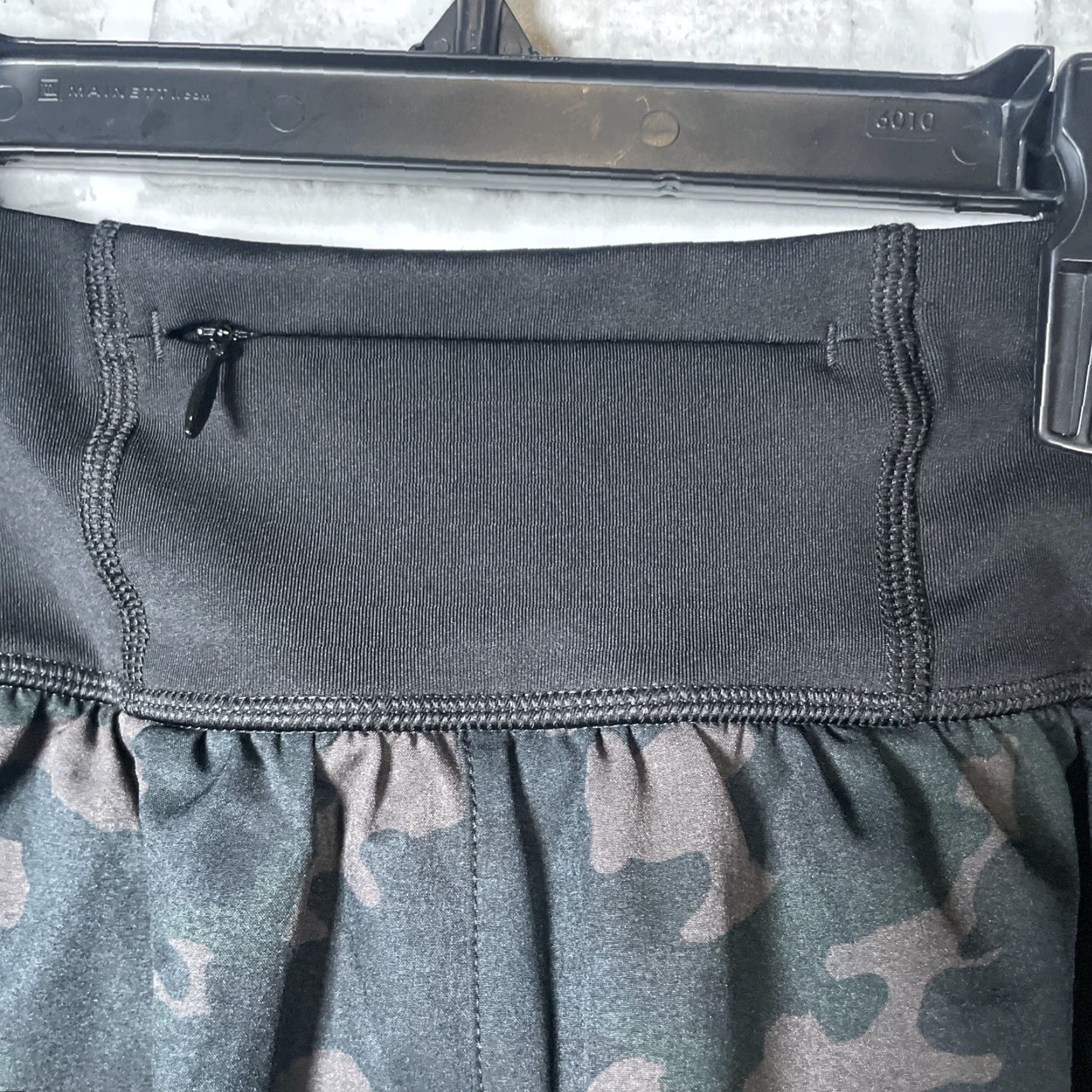 AMO VINTAGE Camo Women’s Athletic Shorts Biker Style Lined Size Large Black Activewear Size 36" / US 14 / IT 50 - 6 Thumbnail