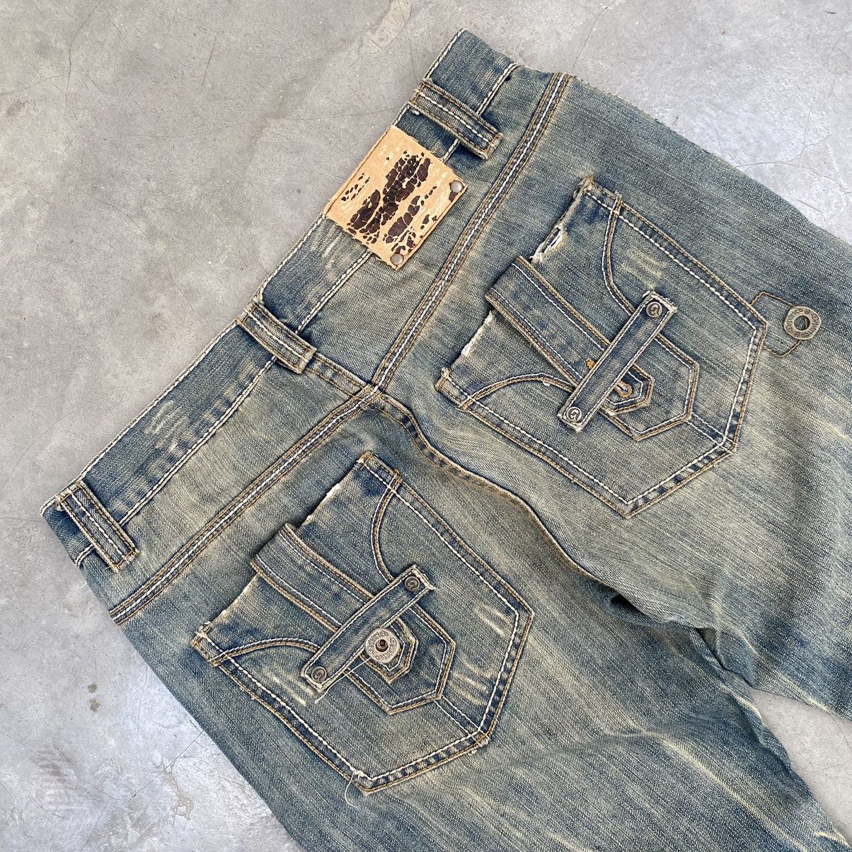 Le Grande Bleu (L.G.B.) VINTAGE DEPARTED LA NATURALLY DISTRESSED JEANS Size US 31 - 4 Thumbnail