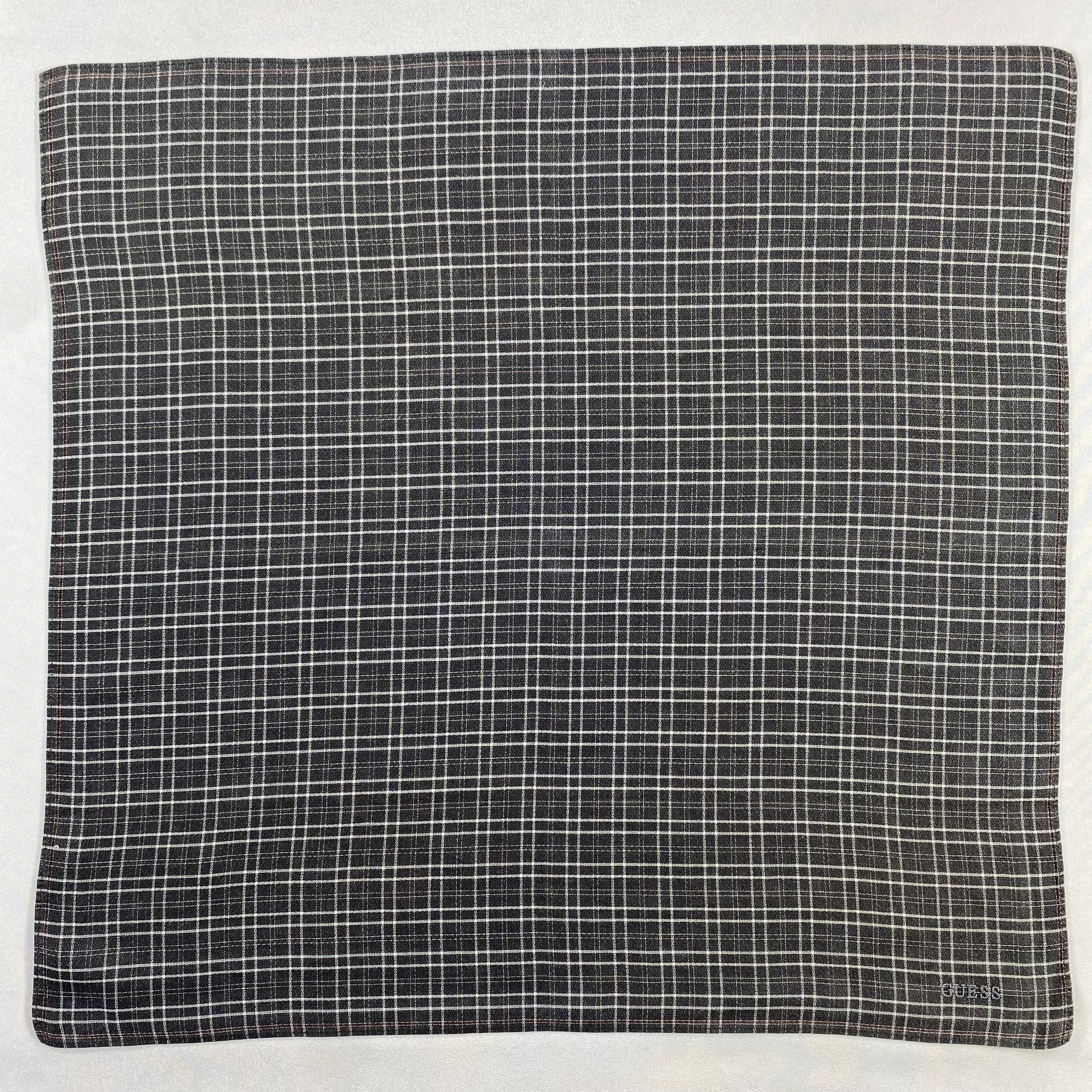Guess Bandana/ Handkerchief / Neckerchief-P767
