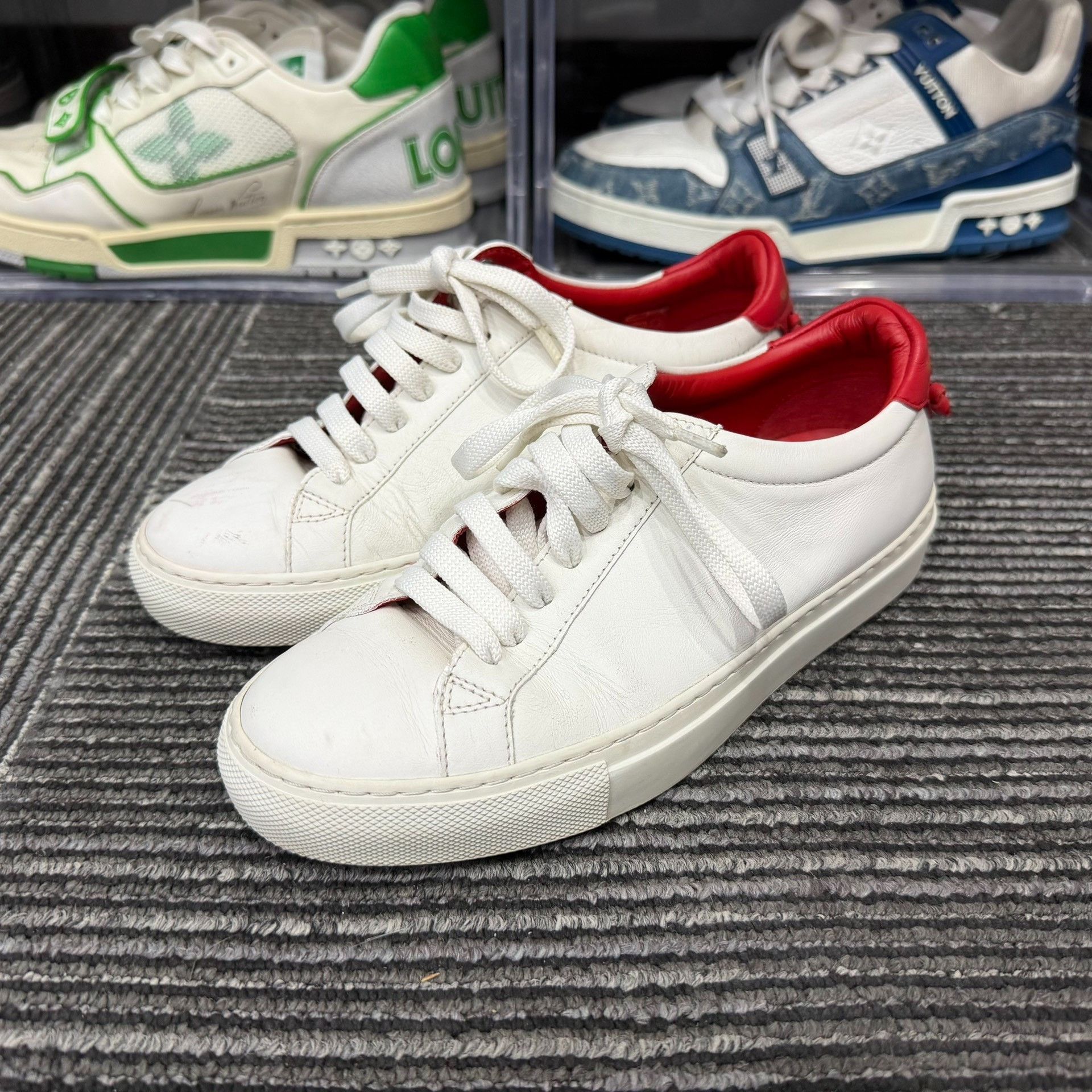 Givenchy Givenchy White Lowtop Sneakers us_5 Women Size US 5 / IT 35 - 1 Thumbnail