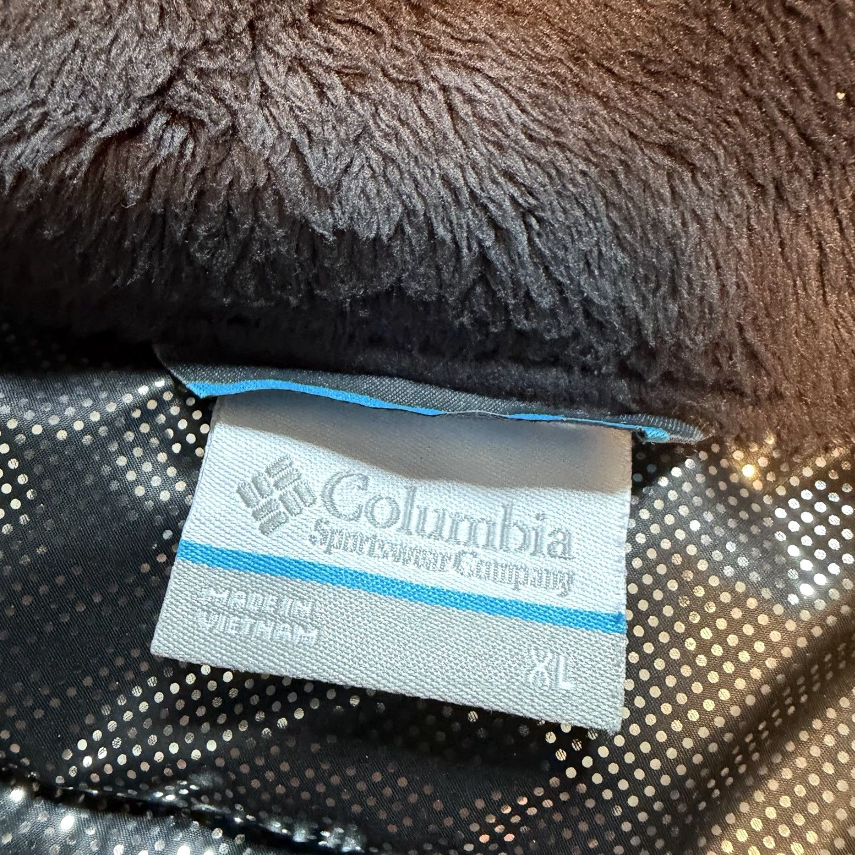 Vintage Columbia Omni-Heat Vest Women’s XL Fleece Collar Solid Black Slim Zip Pockets Redefined Outdoor Winter Size XL / US 12-14 / IT 48-50 - 4 Thumbnail