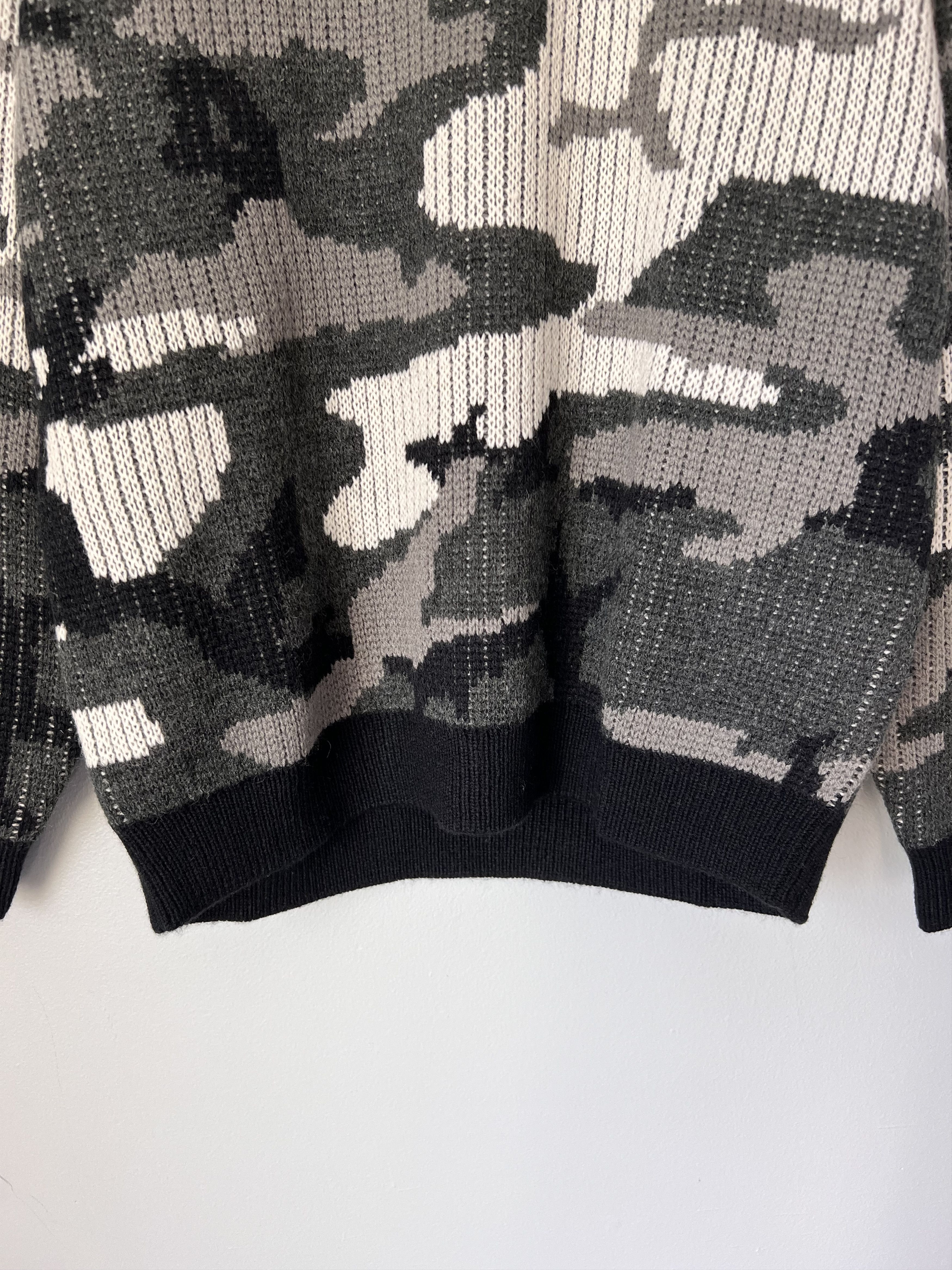 Supreme Supreme Small Box Logo Polo Sweater in Black Camo Size US L / EU 52-54 / 3 - 3 Thumbnail