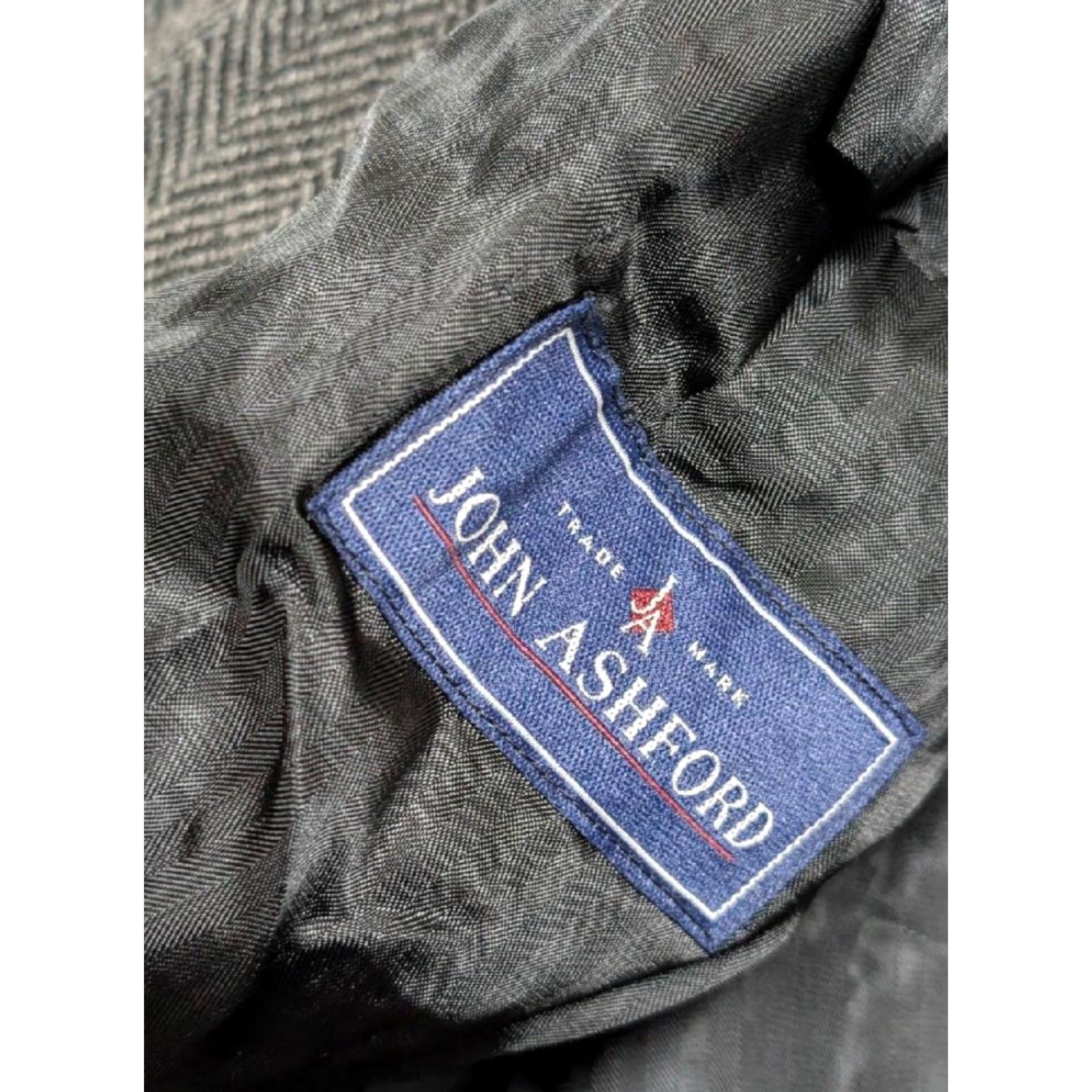 Vintage VINTAGE tweed donegal wool OVERCOAT trench XL 46 charcoal gray herringbone John Ashford coat Men Size US XL / EU 56 / 4 - 7 Thumbnail