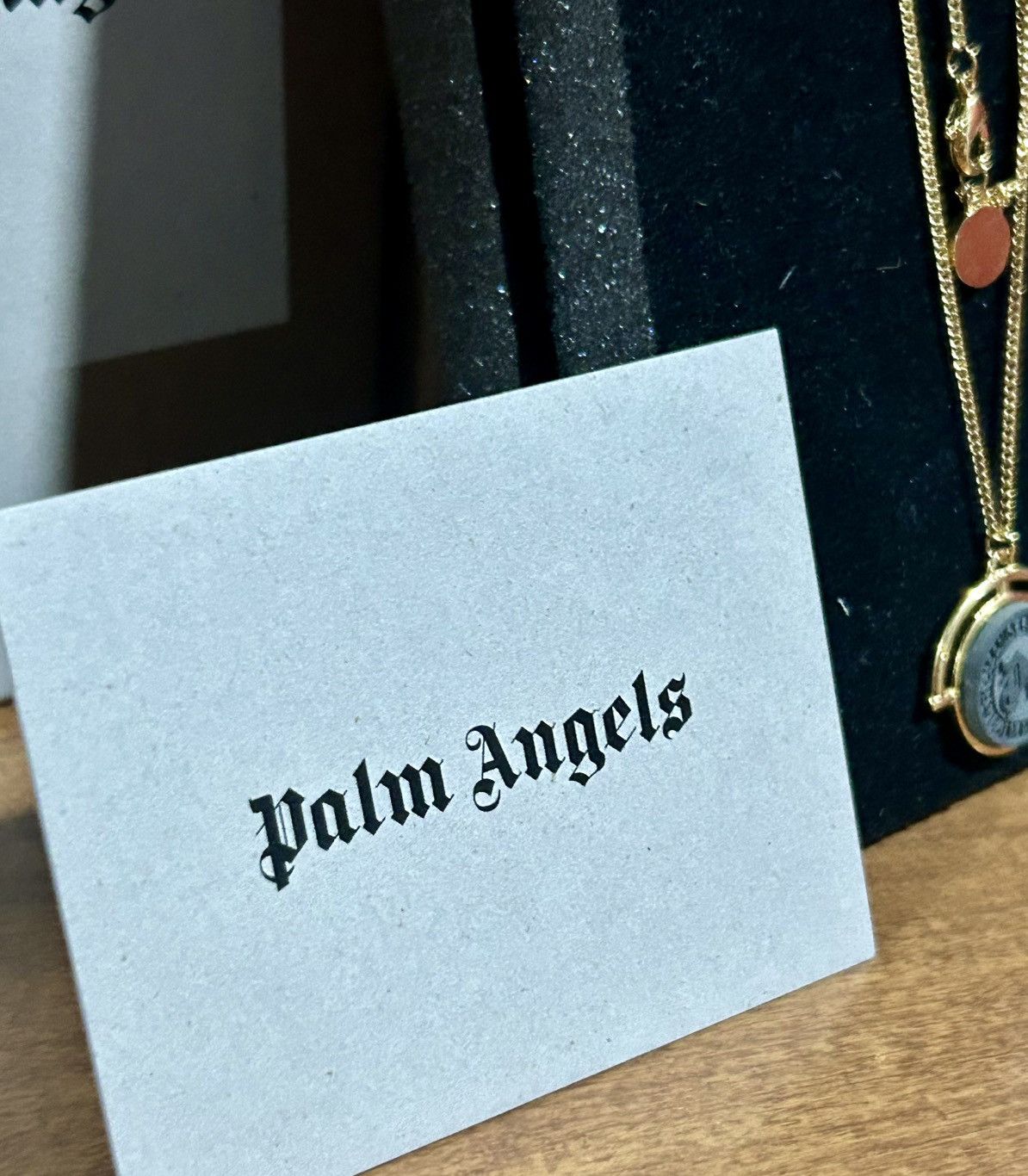Palm Angels Palm Angels - PA Stone Emblem Necklace Gold/Black Size ONE SIZE - 9 Thumbnail