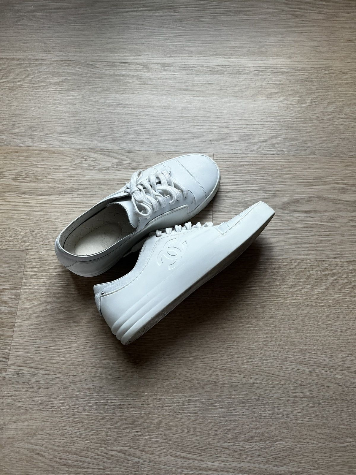 Chanel Chanel Low Top CC Shoes Size US 7.5 / EU 40-41 - 2 Thumbnail