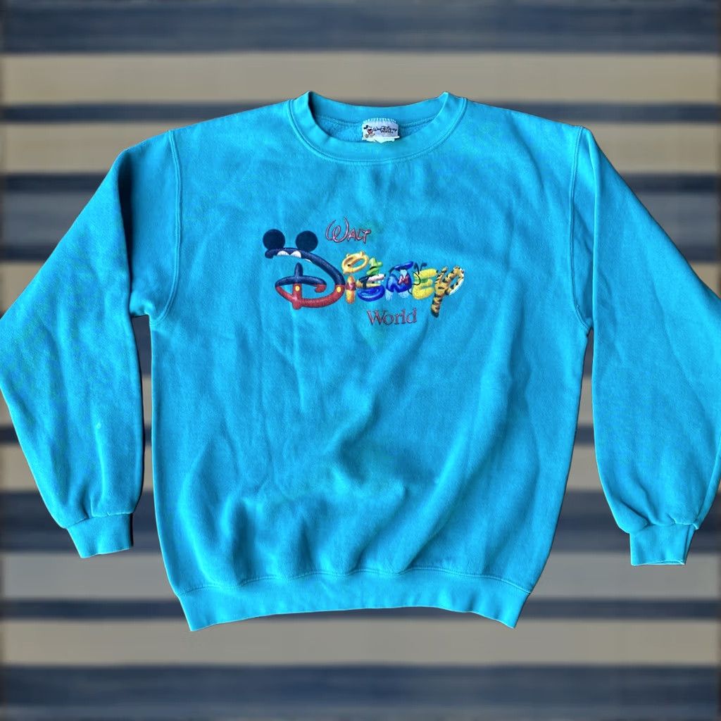 Disney VINTAGE Walt Disney World Characters Spell Out Crewneck Sweatshirt Size US S / EU 44-46 / 1 - 1 Thumbnail