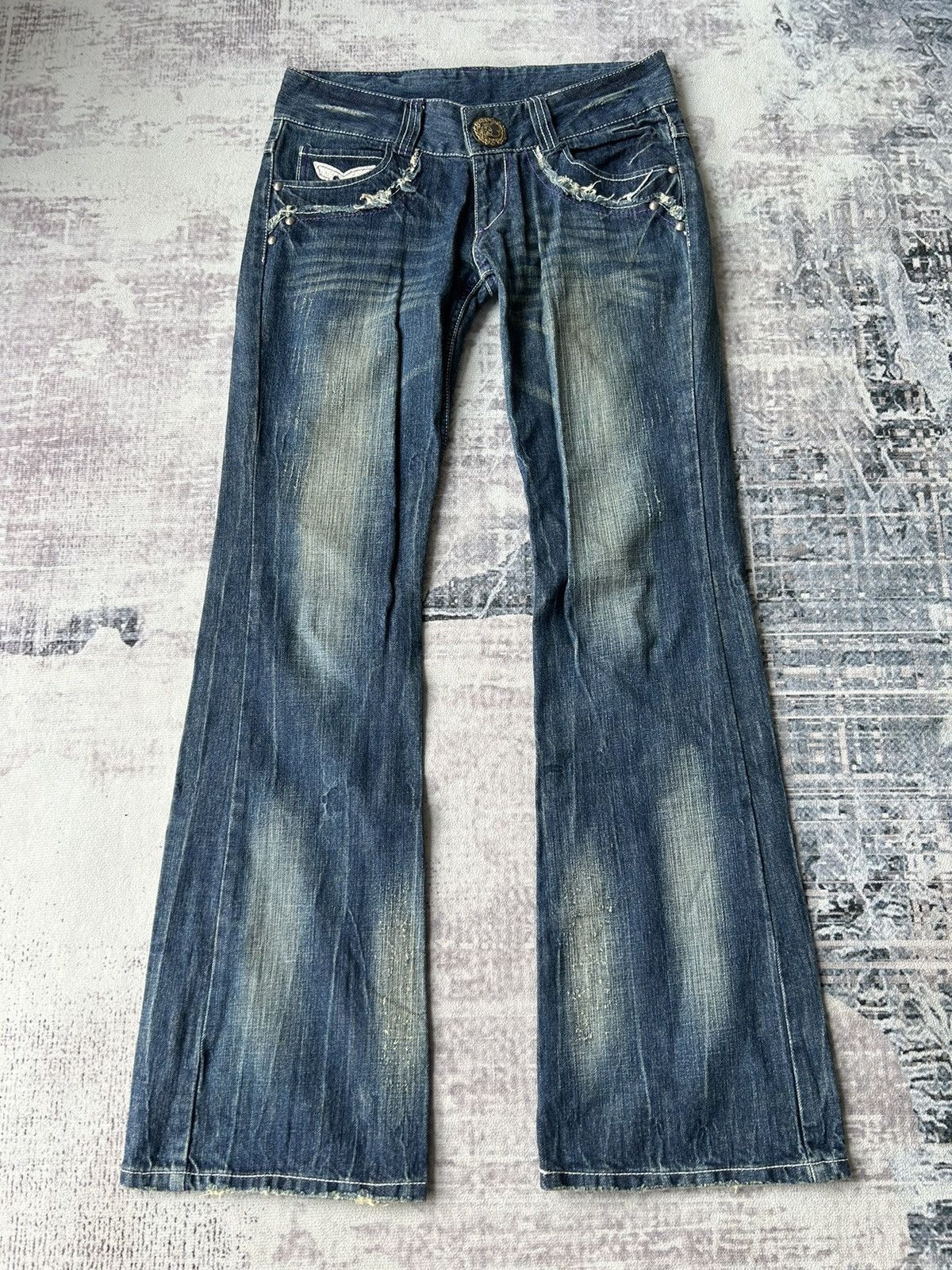 If Six Was Nine Butterfly Embroidery Logo Flared Jeans Size US 31 - 4 Thumbnail