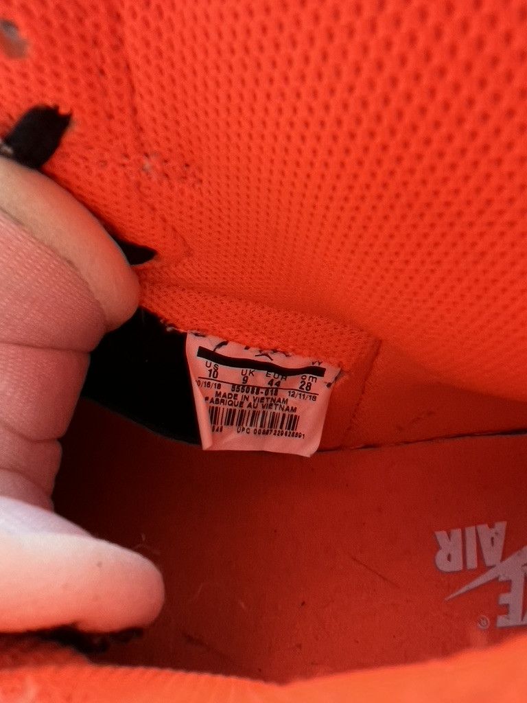 Nike Nike Jordan 1 Hyper Crimson Size US 10 / EU 43 - 3 Thumbnail
