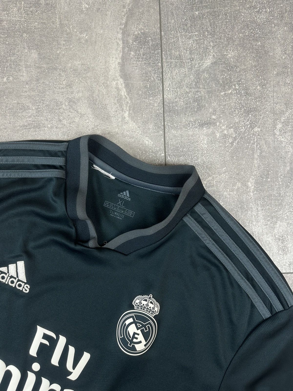Adidas Adidas Real Madrid FC Away 2018/19 Soccer Football Jersey Size US S / EU 44-46 / 1 - 3 Thumbnail