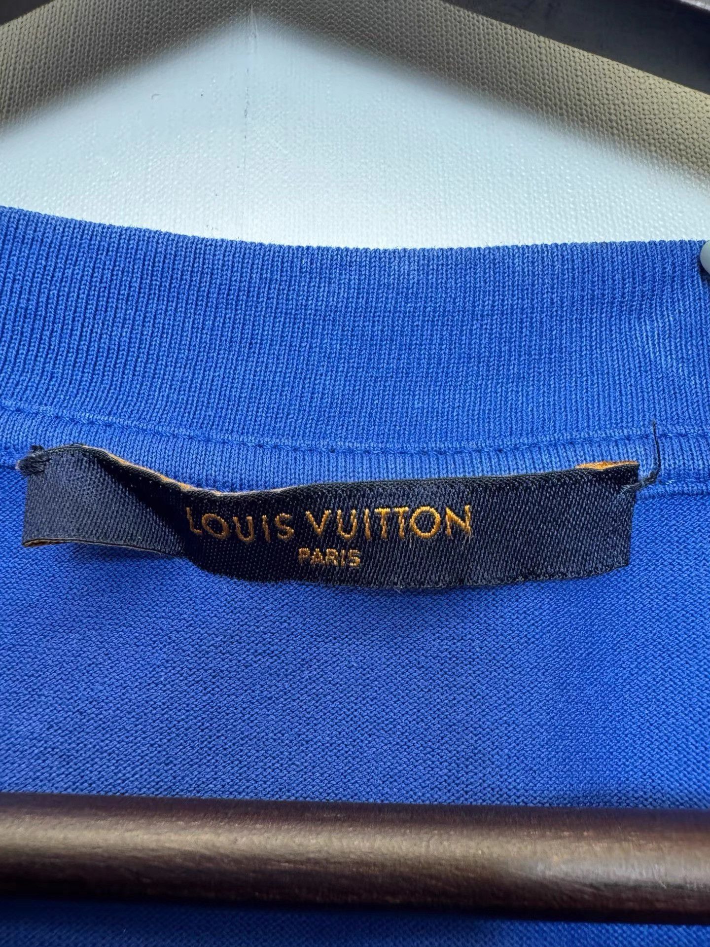 Louis Vuitton Louis Vuitton Gradient Monogram Printed Blue Top K36 Size US M / EU 48-50 / 2 - 3 Thumbnail
