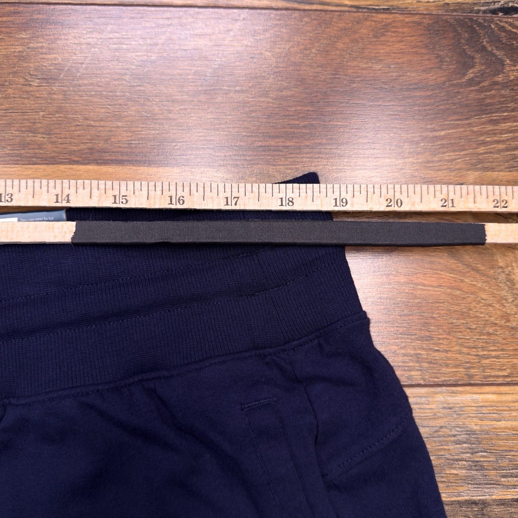 Tek Gear Tek Gear Shorts Womens 2XL Navy Blue Mid Rise Stretch Activewear Gym Training Running Cross Training Regular Inseam 5 in Size 40" / US 18 - 7 Thumbnail