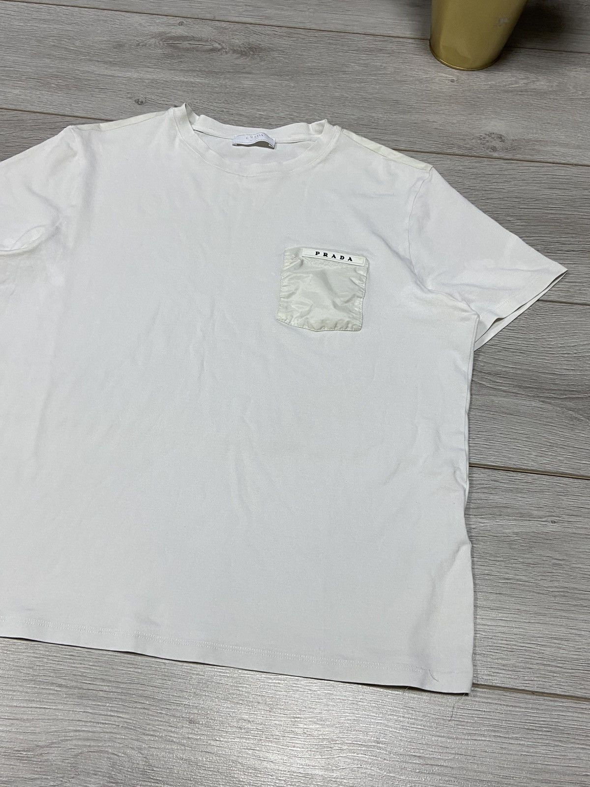 Prada Prada nylon pocket white tab tee shirt Size US M / EU 48-50 / 2 - 2 Thumbnail