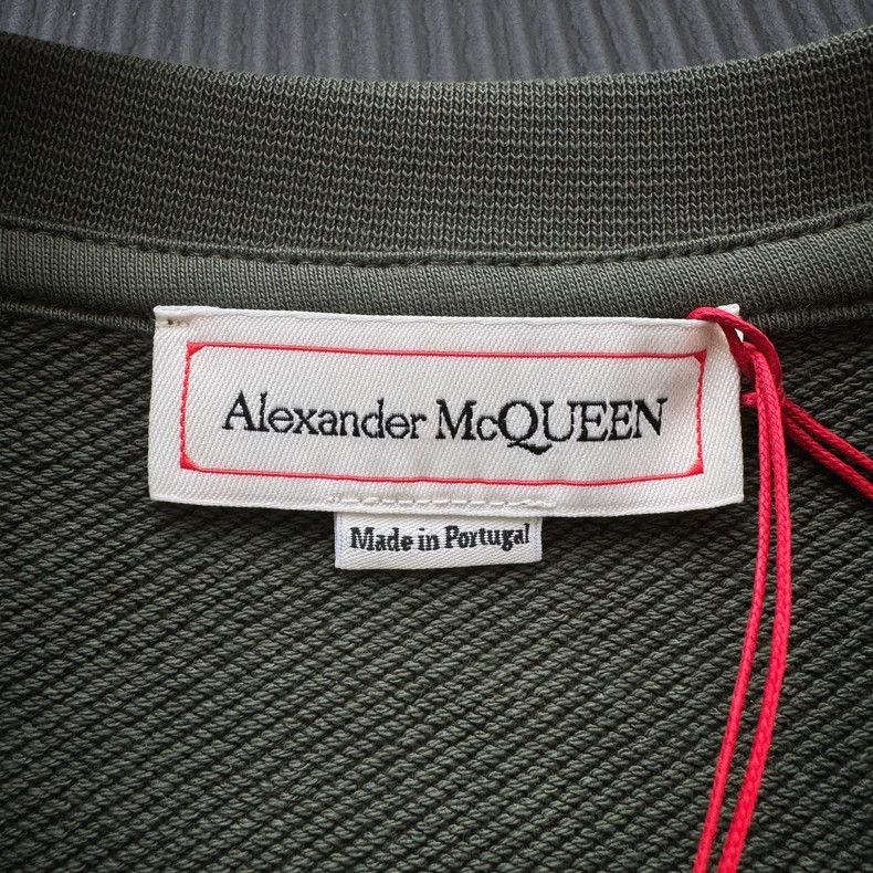 Alexander McQueen Alexander Mcqueen Standard seal sweatshirt Size US S / EU 44-46 / 1 - 7 Thumbnail