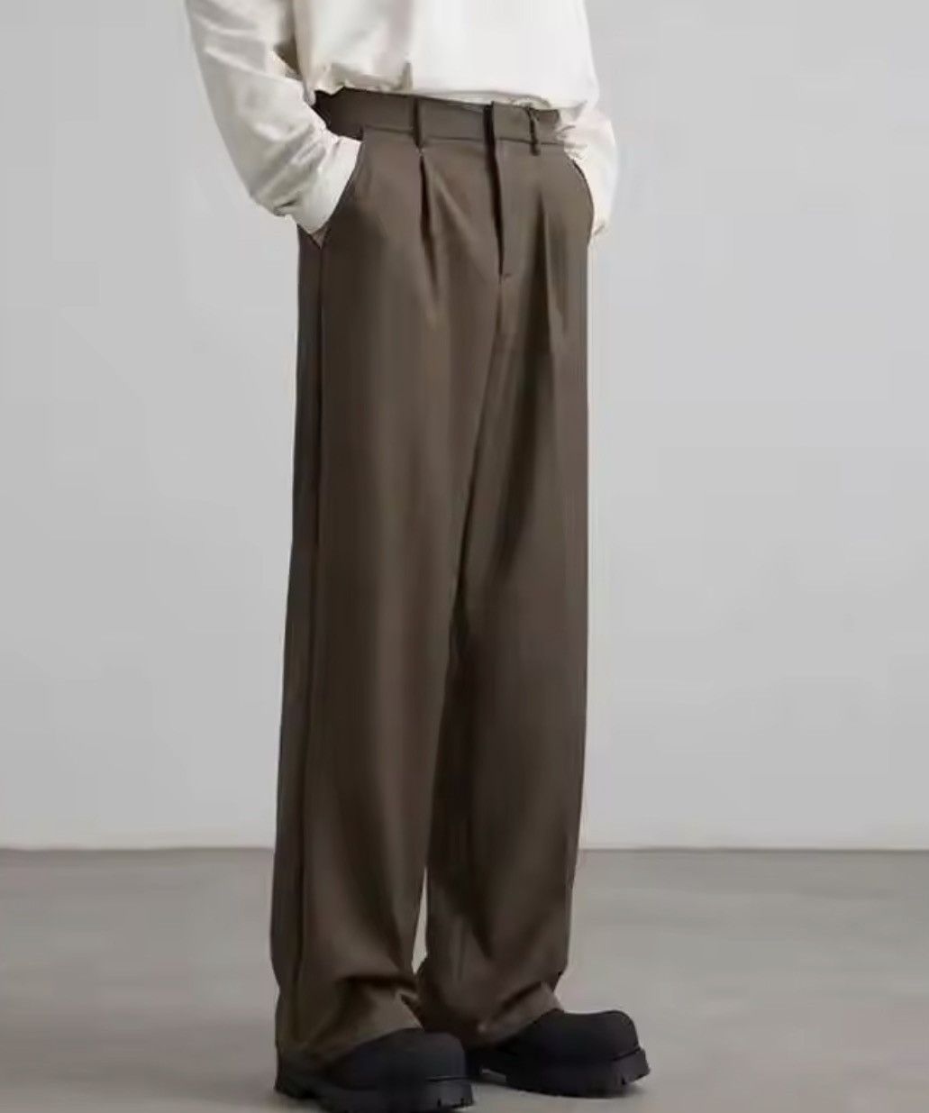 Vintage High Waist Straight Wide Leg Pleated Pants / Trousers Size US 28 / EU 44 - 2 Thumbnail
