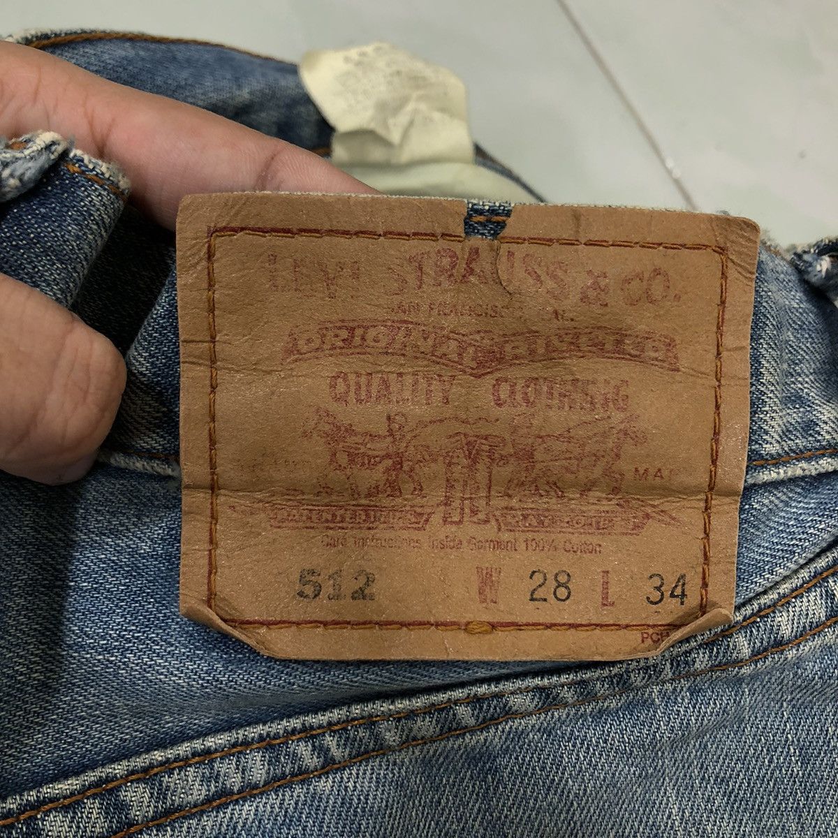 Levi's 🔥Rare Distressed Denim Jeans Levi’s Made in USA Size US 30 / EU 46 - 14 Thumbnail